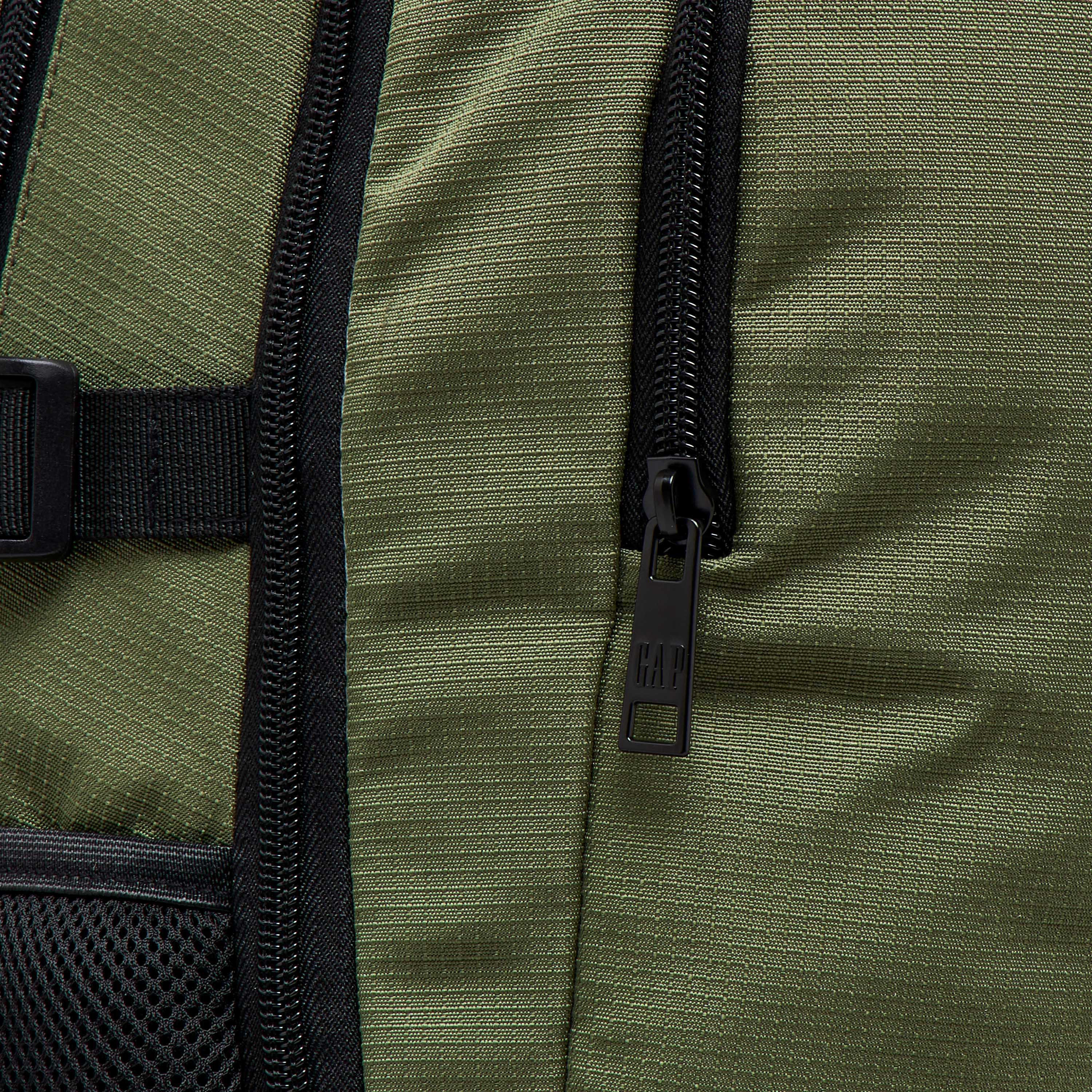 GAP Solid 18-inch Backpack with Adjustable Straps and Zip Closure - 19x30x45 cms-school-bagsandbackpacks-backpacks-image-8