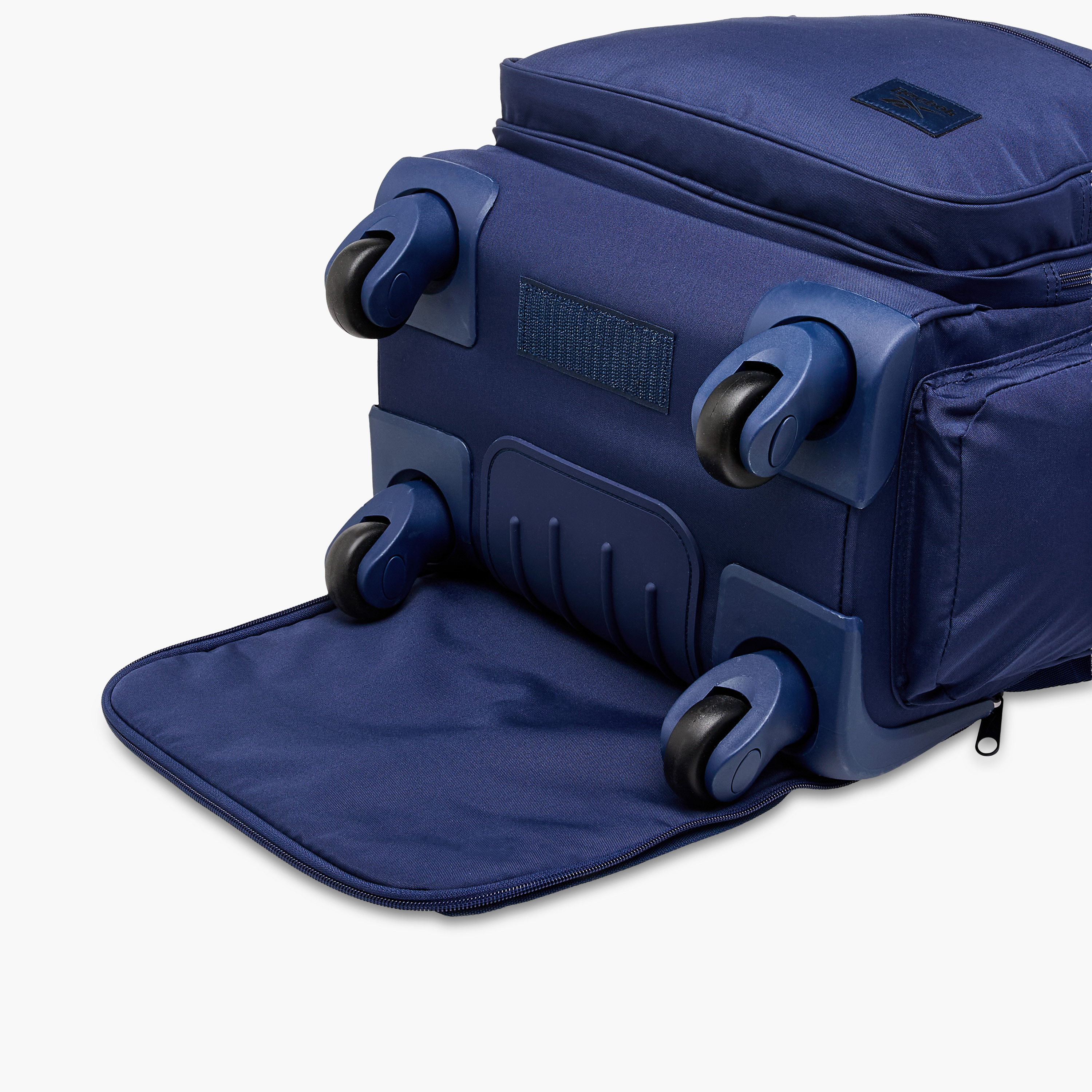 Reebok Solid Trolley Bag for Boys 8-13 Years with Retractable Handle -school-bagsandbackpacks-trolleybags-image-17