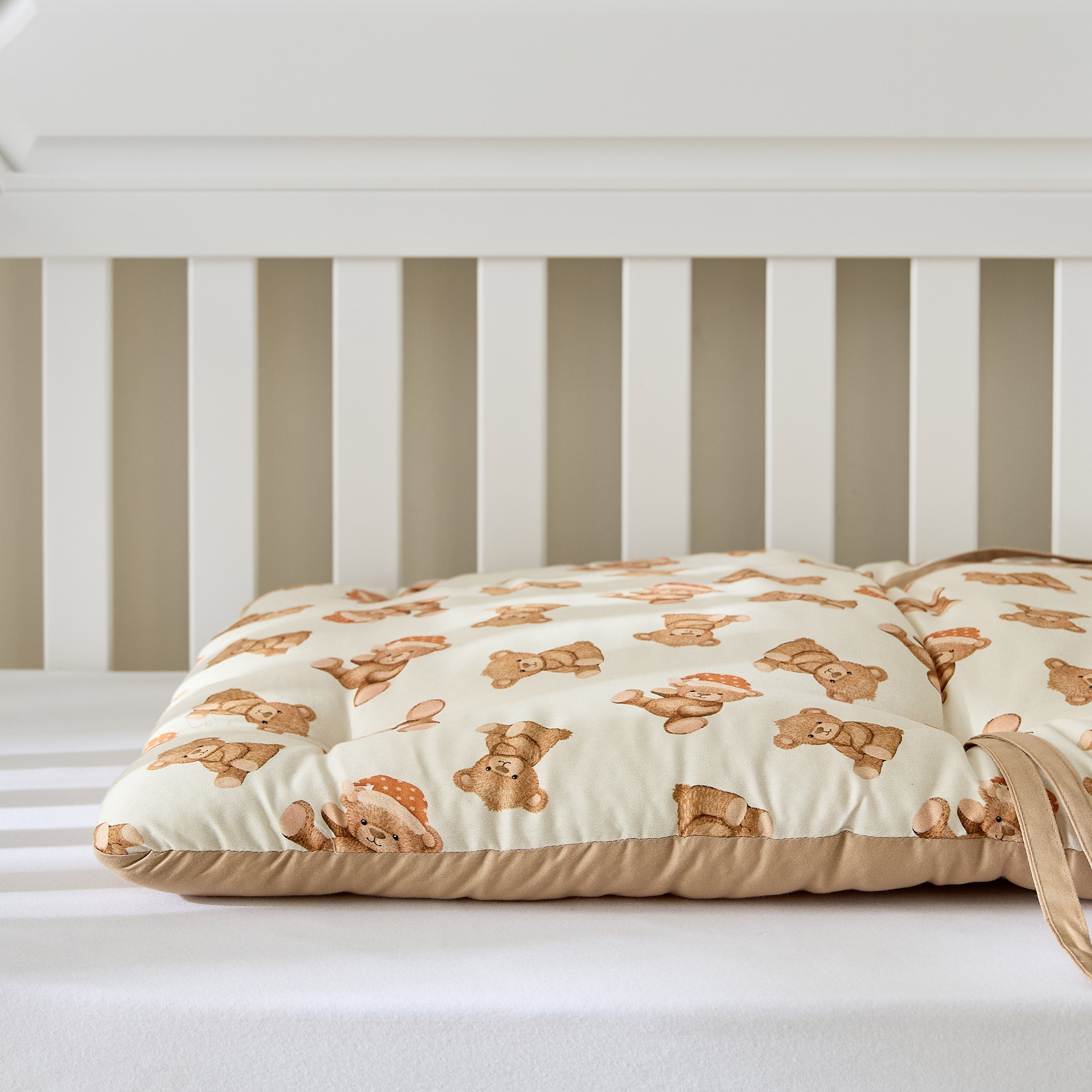طقم مفروشات سرير عضوي بطبعات دب تيدي من فلانسي فلاف - 6 قطع - 58x84 سم-baby-nursery-babybedding-image-3