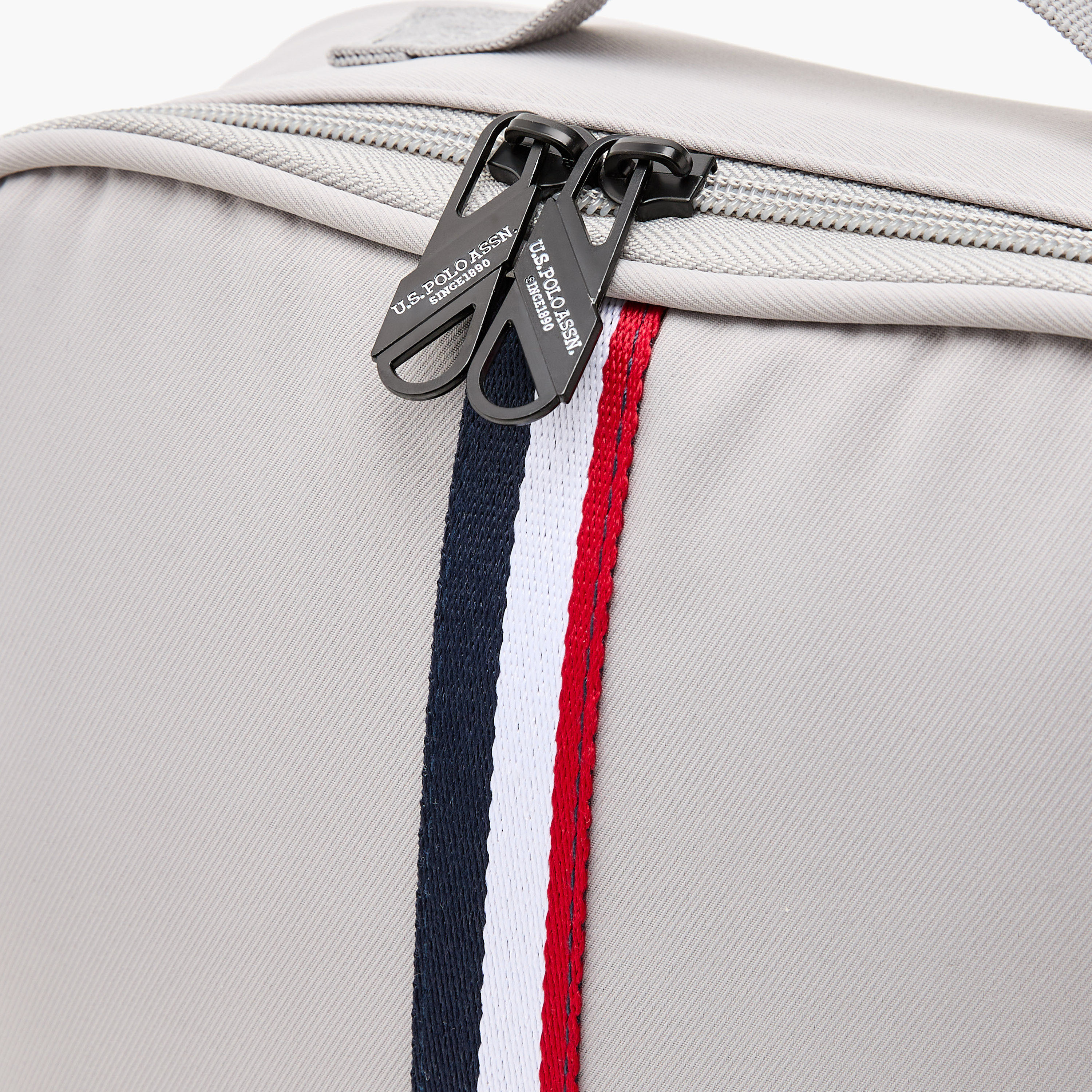 US POLO ASSN. Logo Print Lunch Bag with Zip Closure-school-lunchessentials-lunchbags-image-5