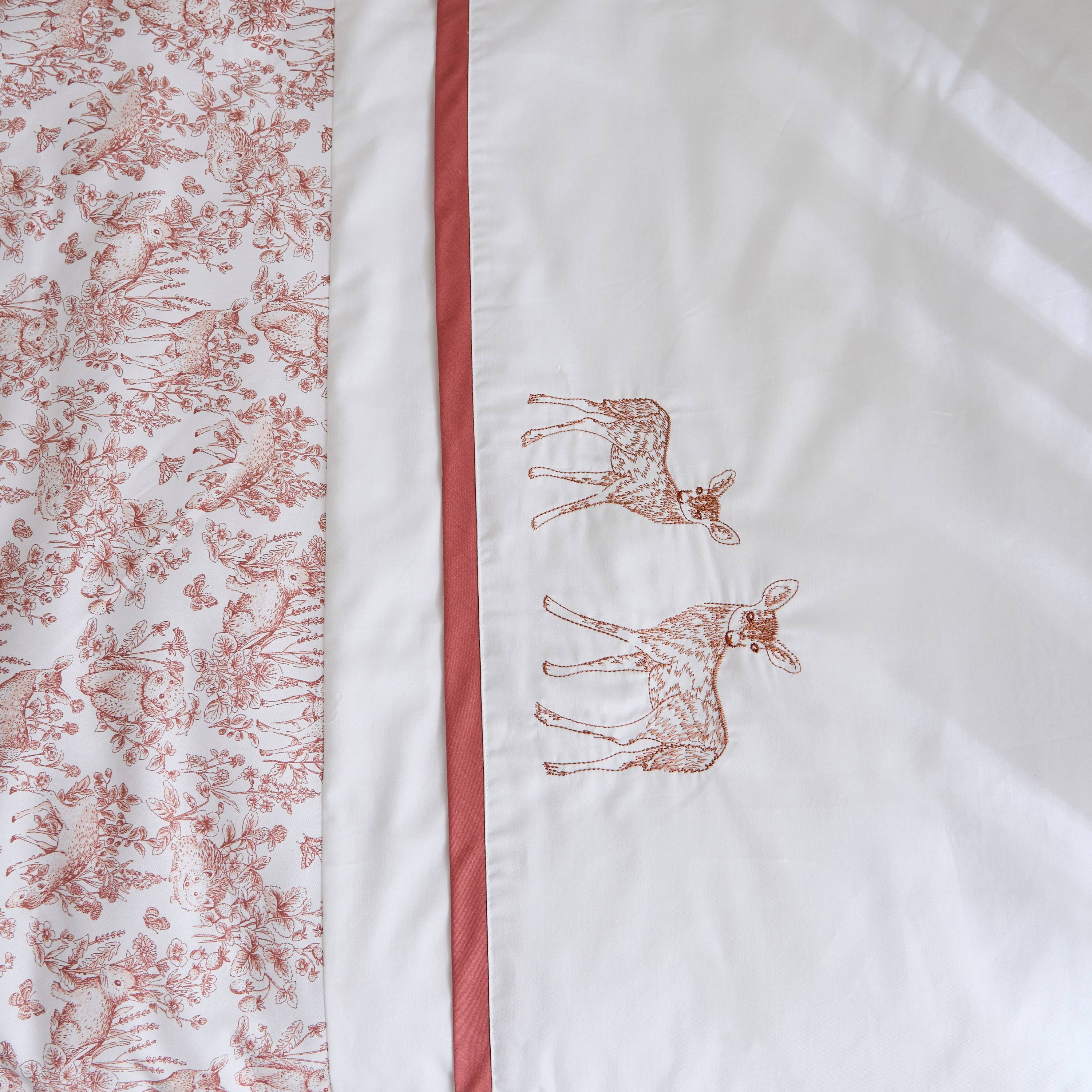 طقم لحاف بطبعات 4 قطع من جيجلز - 90x130 سم-baby-nursery-babybedding-image-4