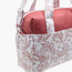 شنطة حفاضات بحزام قابل للتعديل وسحاب إغلاق وطبعات من جيجلز-baby-diapering-diaperbags-image-6