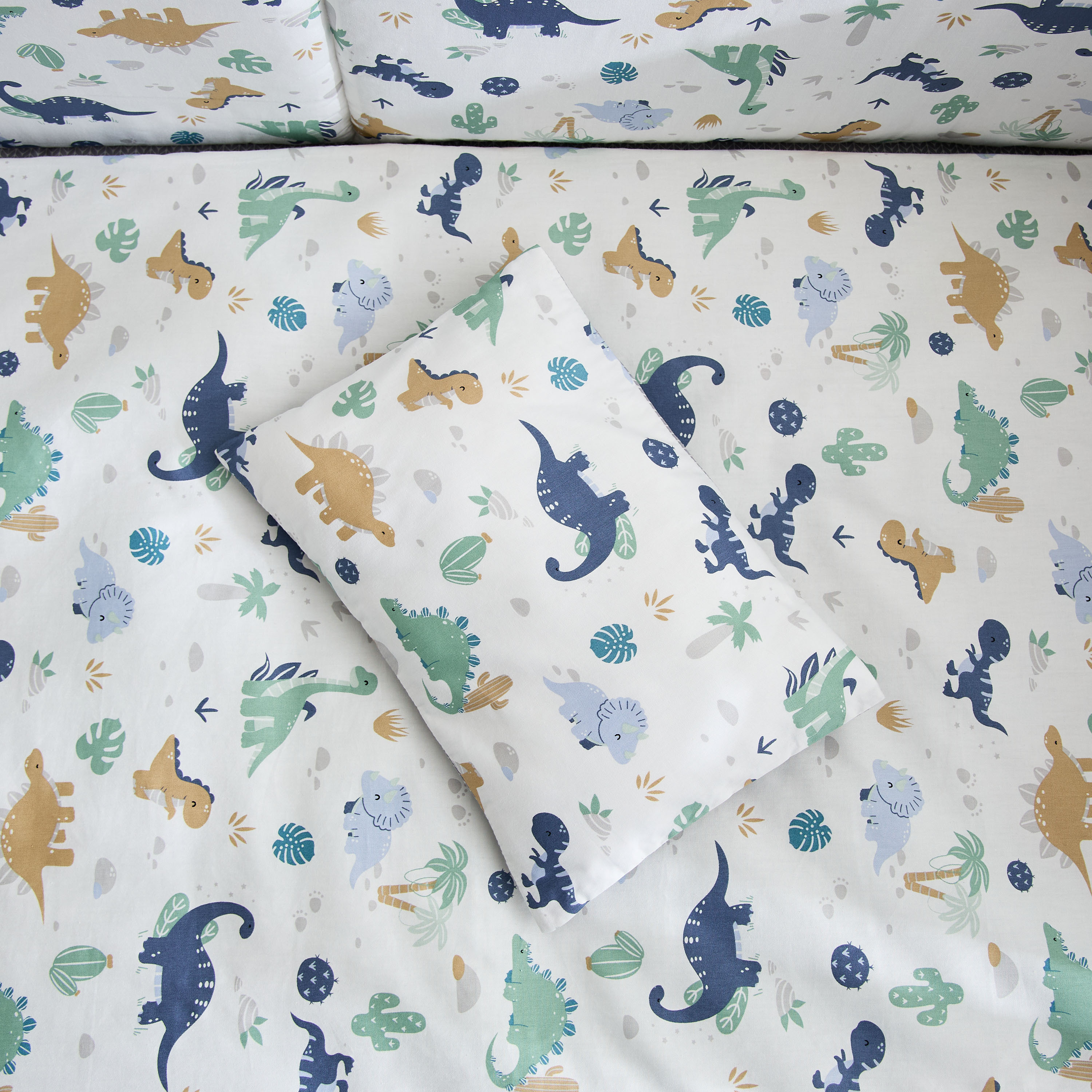 طقم مفروشات بطبعات ديناصورات من جونيورز - 4 قطع - 90×130 سم-baby-nursery-babybedding-image-4