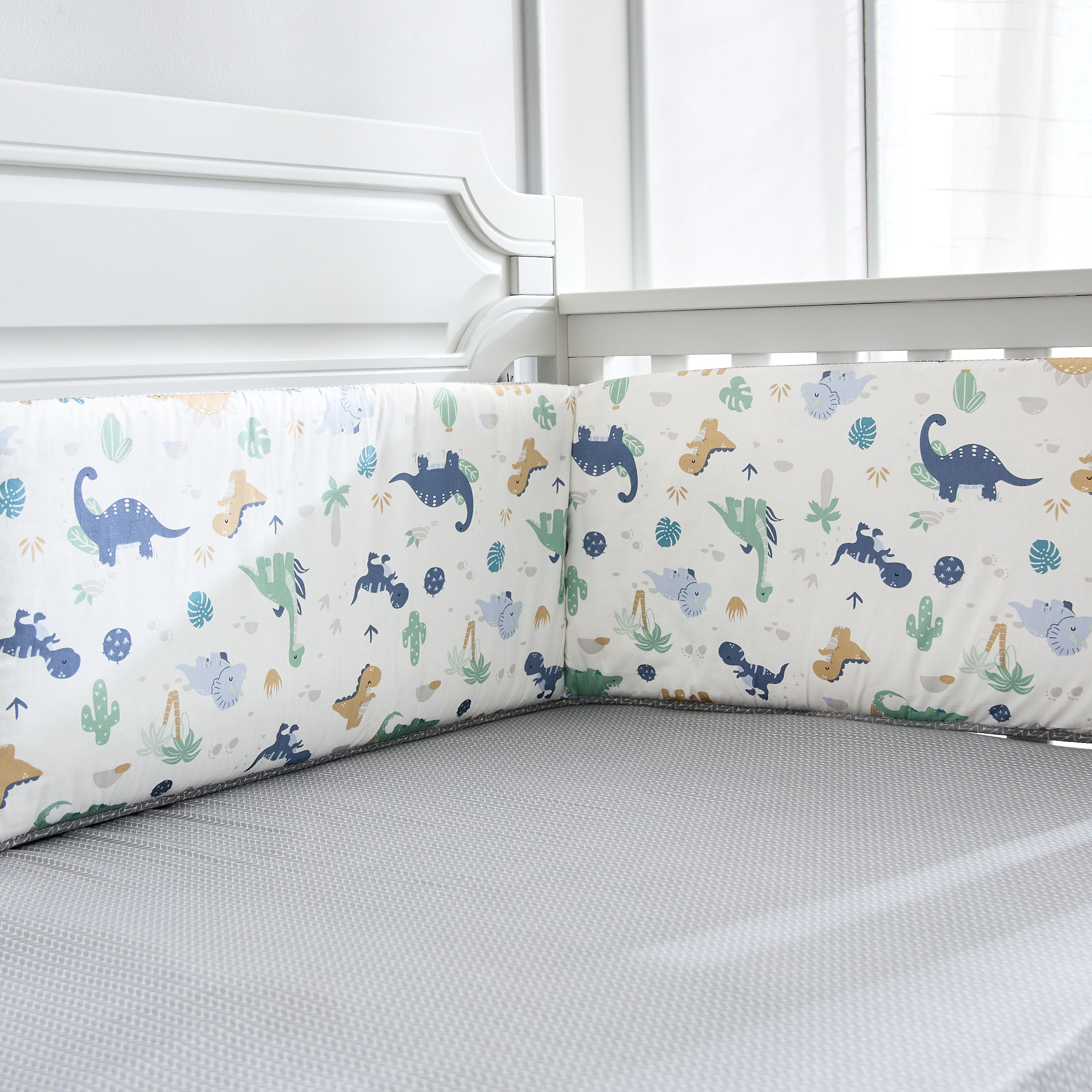 طقم مفروشات بطبعات ديناصورات من جونيورز - 4 قطع - 90×130 سم-baby-nursery-babybedding-image-2