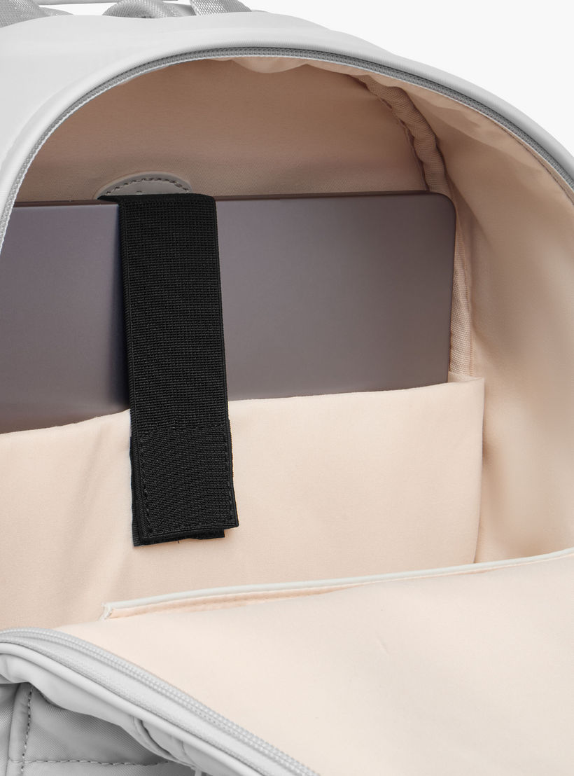 شنطة ظهر مدرسية للأطفال مع مقلمة قطعتين بطبعات شعار من ميسي - 30x12x40 سم-cpwomen-fashionaccessories-bagsandwallets-backpacks-image-11