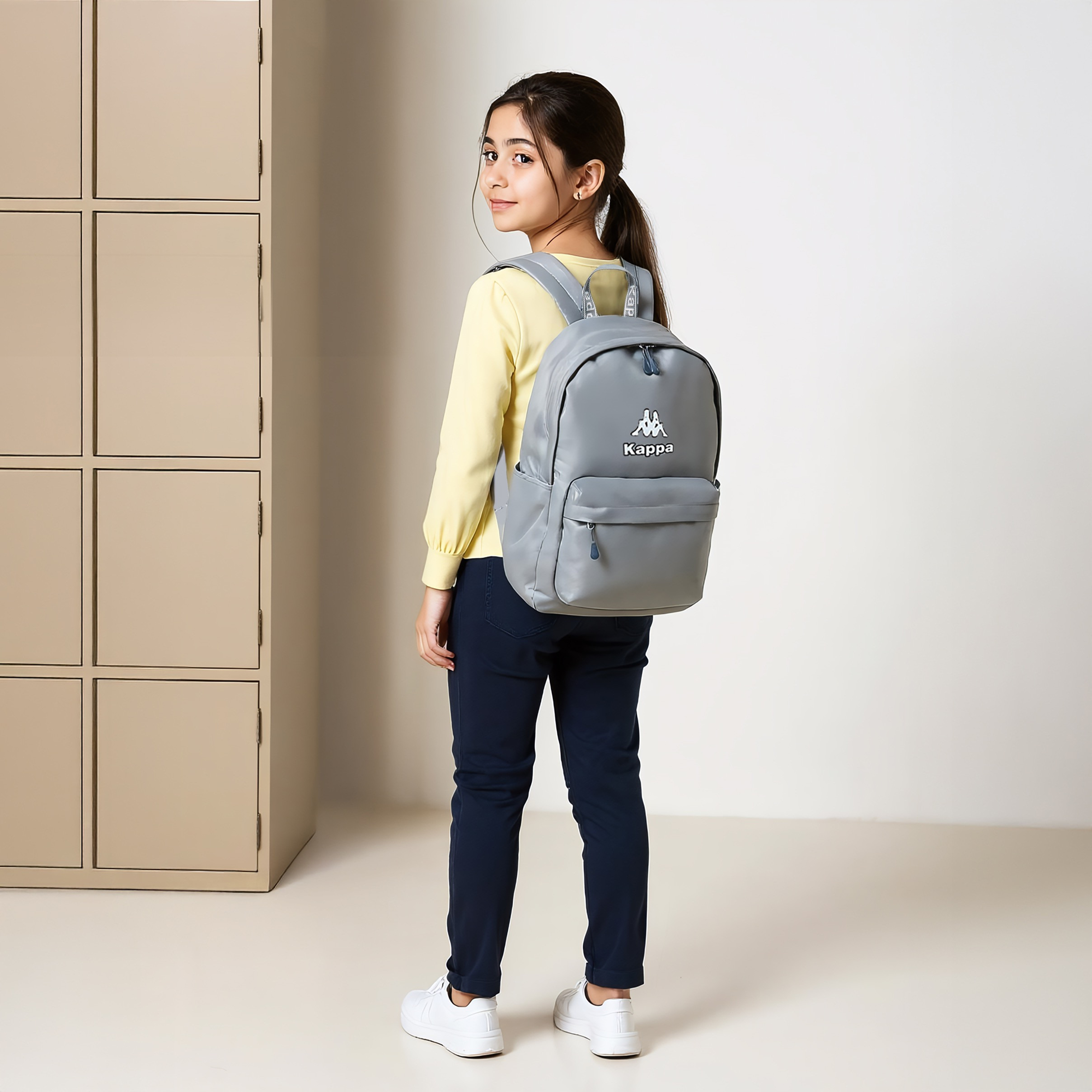 شنطة ظهر مدرسية بطبعات شعار مع سحاب إغلاق وحمالات قابلة للتعديل من كابا - 29x15x42 سم-school-bagsandbackpacks-backpacks-image-3