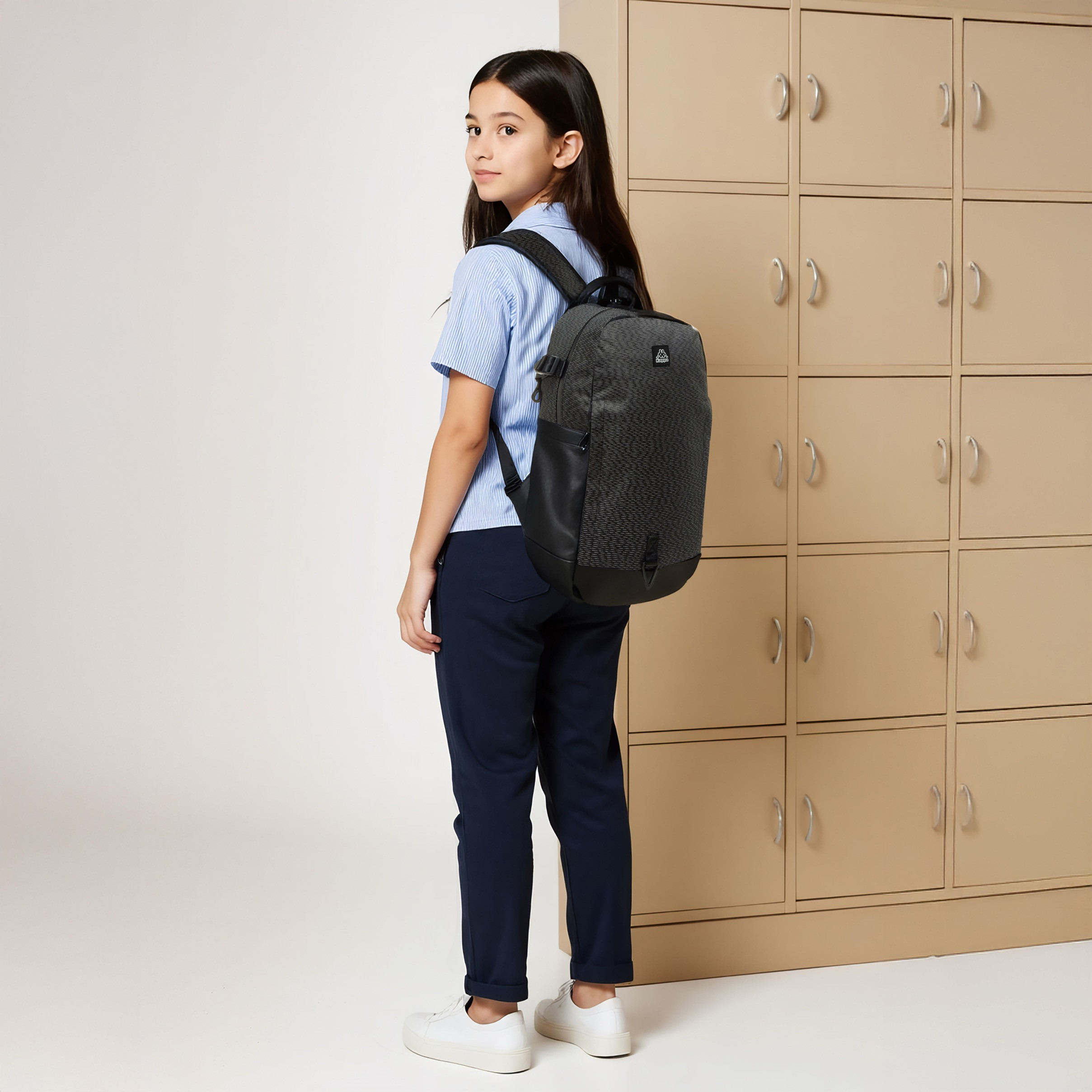 شنطة ظهر للمدرسة بسحّاب إغلاق وزخارف شعار من كابا - 15×31×47 سم-school-bagsandbackpacks-backpacks-image-2