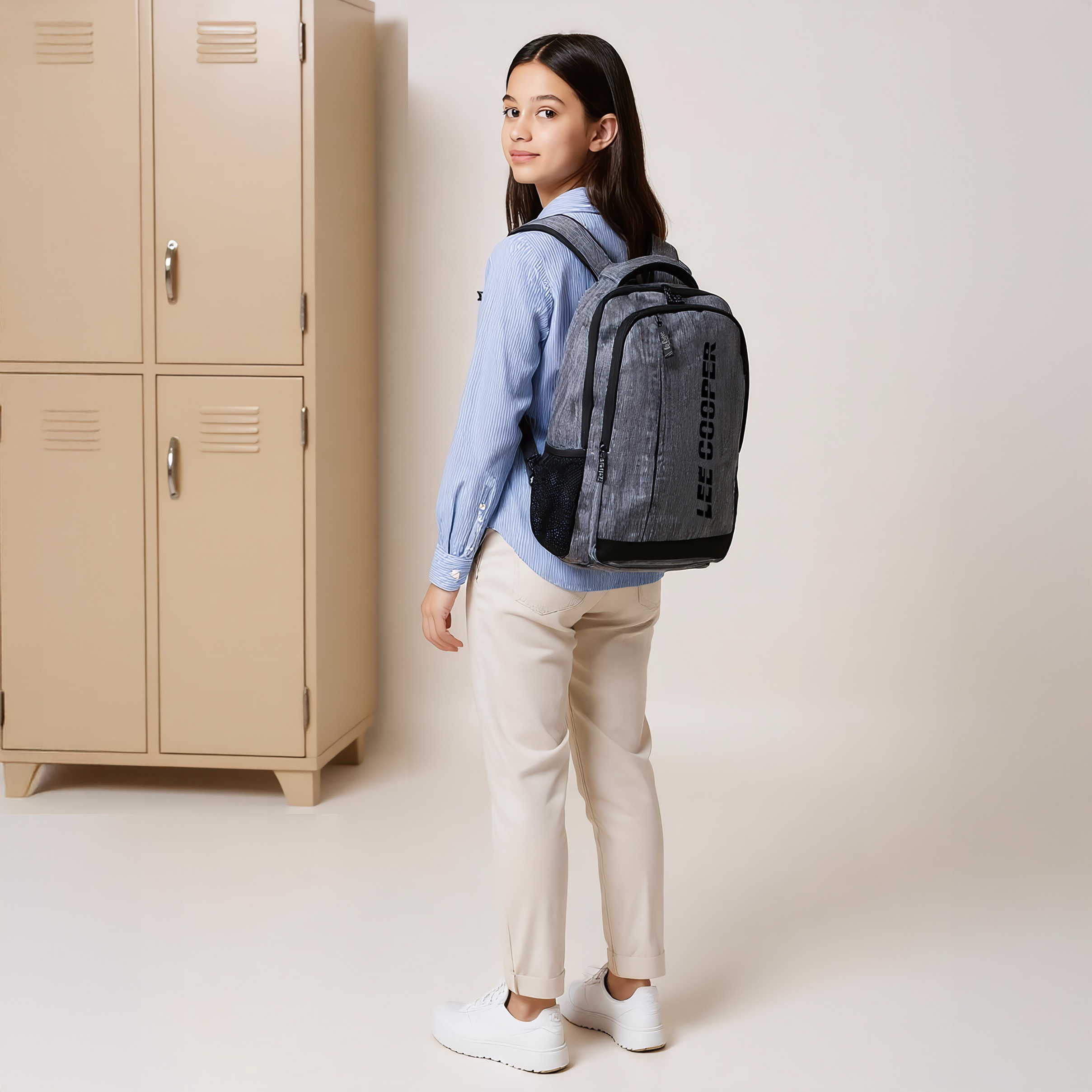 شنطة ظهر مدرسية بأحزمة كتف قابلة للتعديل وطبعات الشعار من لي كوبر - 16×46×31 سم-boys-accessories-bagsandbackpacks-image-3