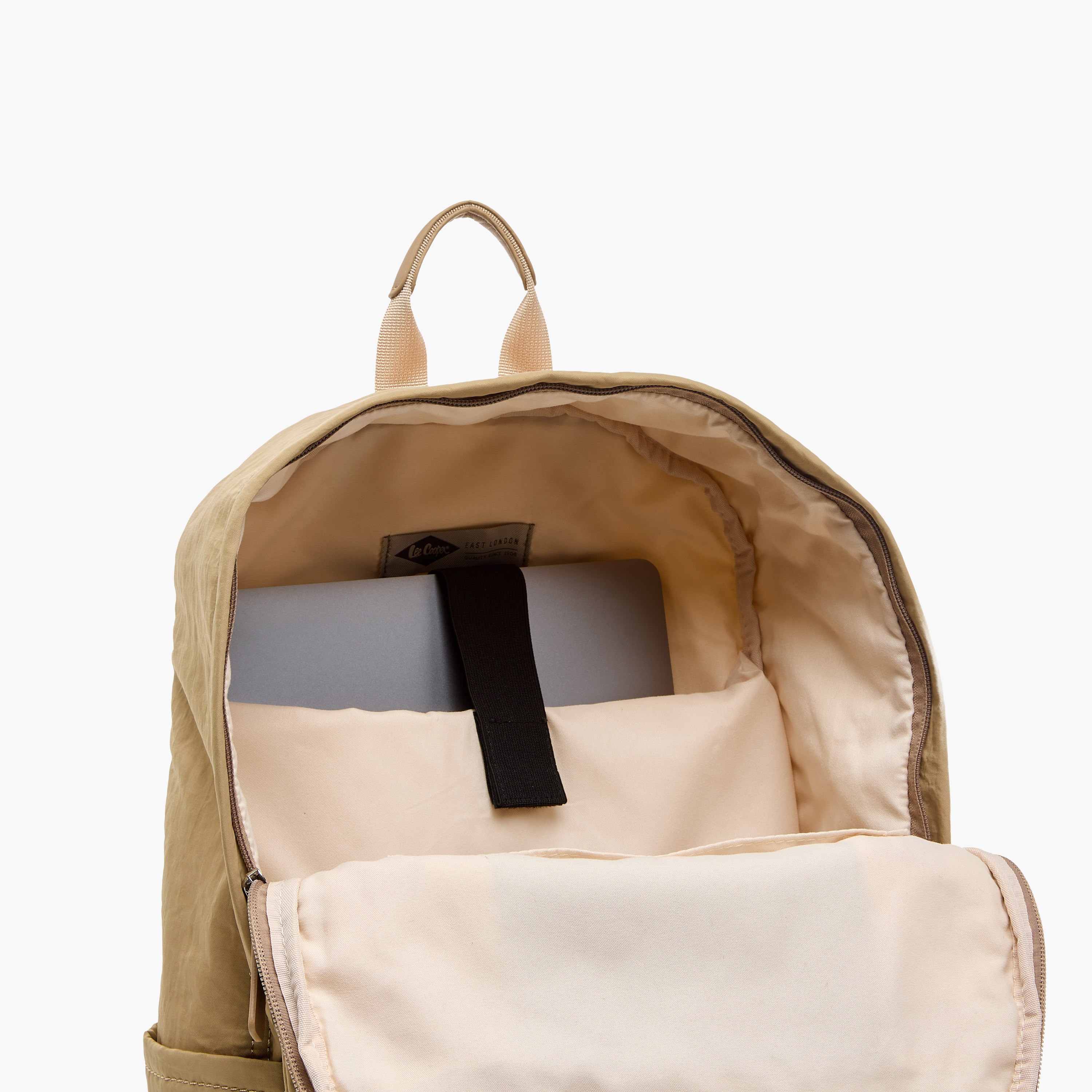 شنطة ظهر بحزام قابل للتعديل وزخارف الشعار من لي كوبر - 32x13x45 سم-women-bagsandwallets-backpacks-image-9