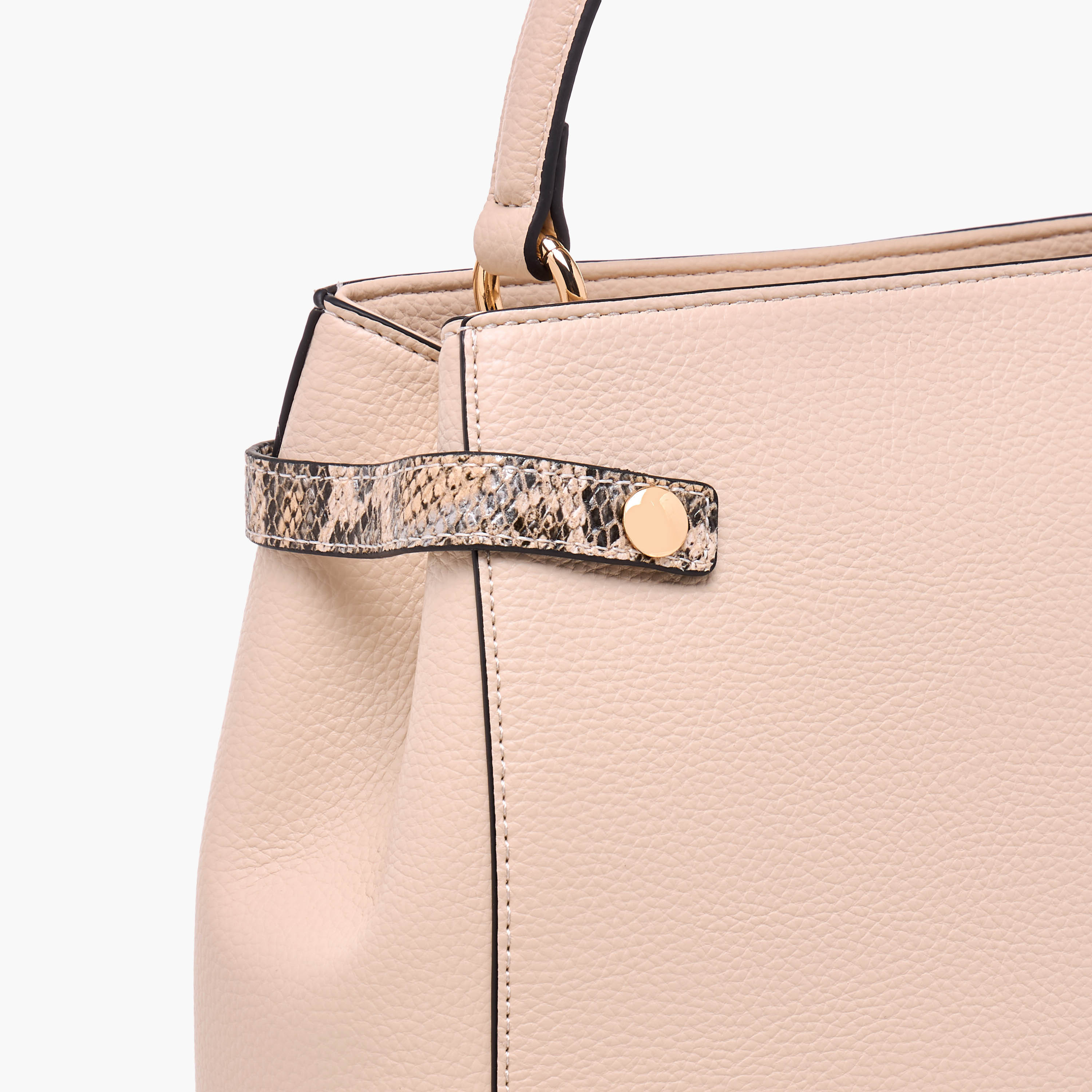 شنطة كروس بودي بحمالة قابلة للفصل وتزيينات حزام من سيليست-women-bagsandwallets-handbags-image-7