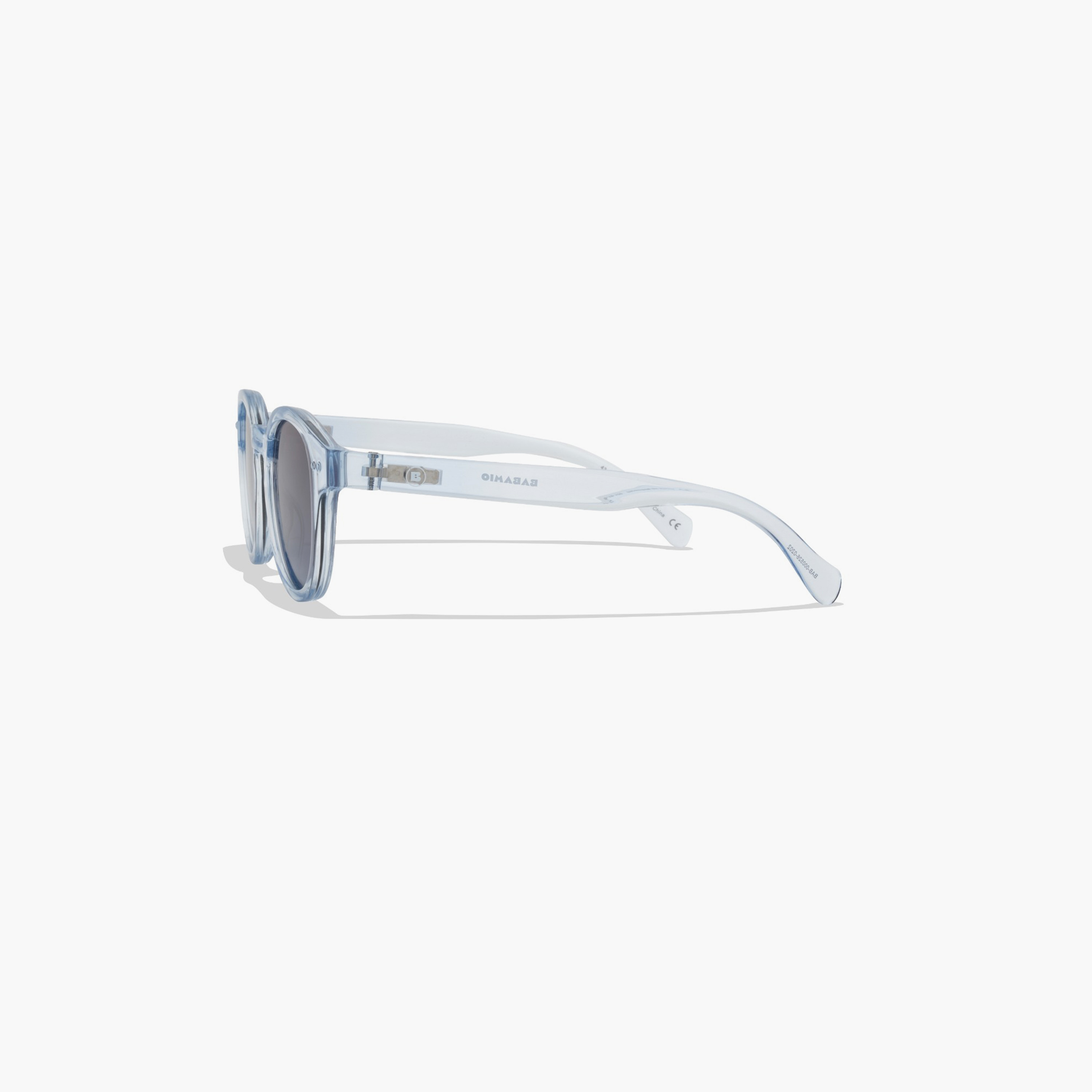 بامايو- نظارة شمسية سكيبر II جونيور دائرية زرقاء 43 مم - BAB-000526-0202-girls-accessories-sunglasses-image-4