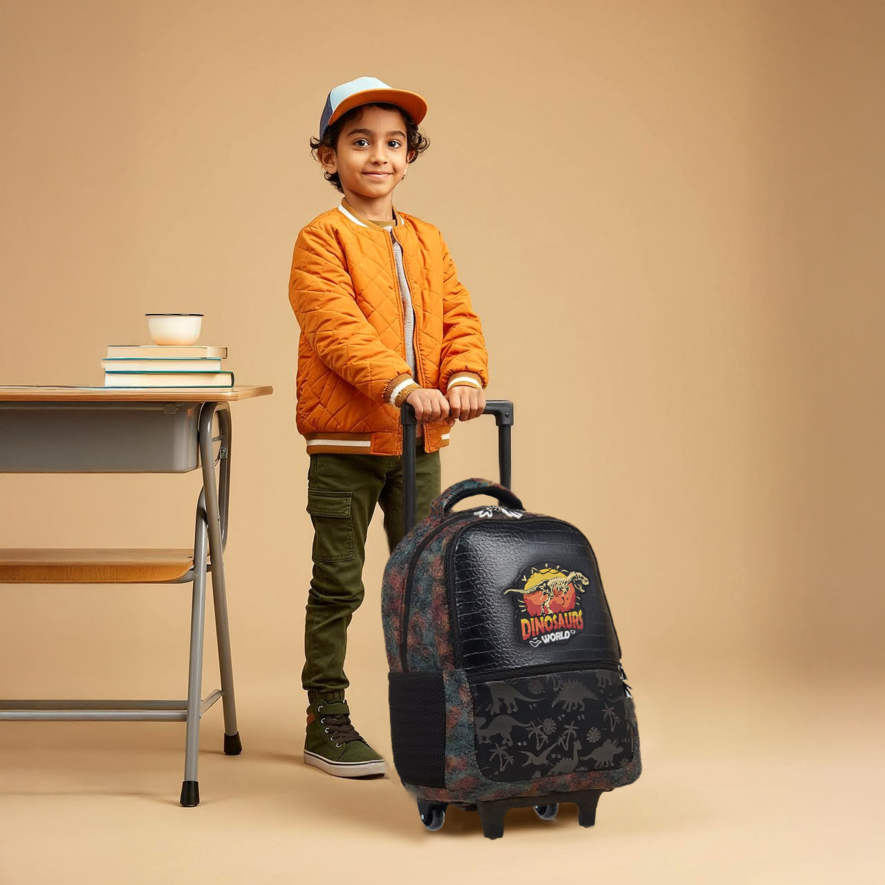 شنطة ترولي للأولاد 5-8 سنوات بحزام قابل للتعديل وتصميم ديناصور من جونيورز-school-bagsandbackpacks-trolleybags-image-8