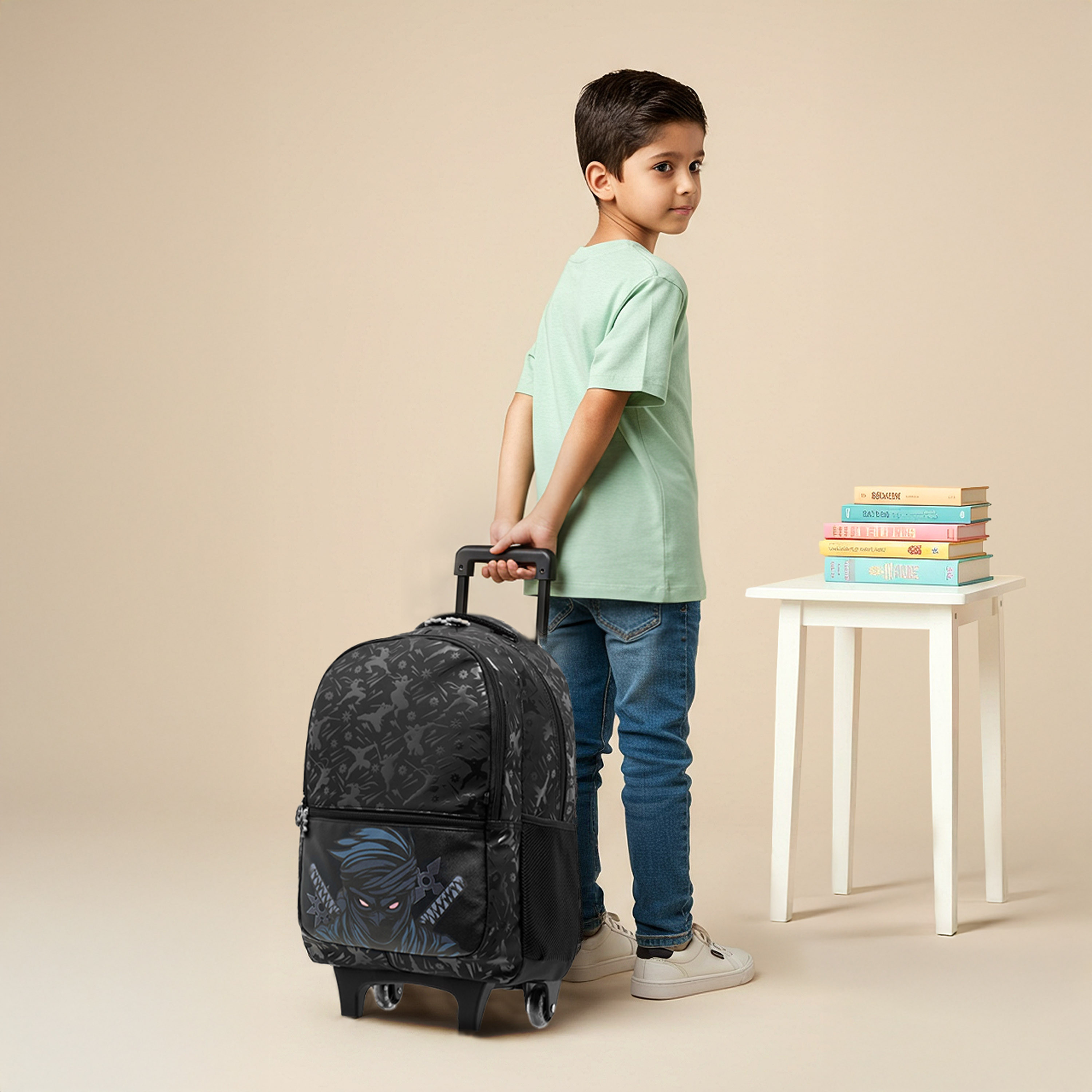 شنطة ترولي للأولاد 5-8 سنوات بحزام قابل للتعديل وتصميم النينجا من جونيورز-school-bagsandbackpacks-trolleybags-image-2