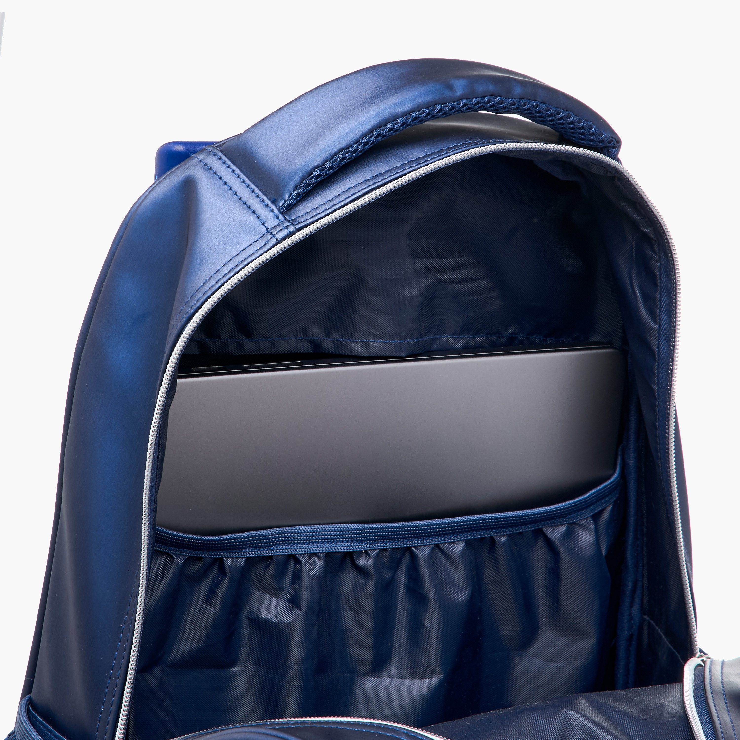 Warner Bros Batman Trolley Bag for Boys 5-8 Years with Padded Shoulder Straps -school-bagsandbackpacks-trolleybags-image-16