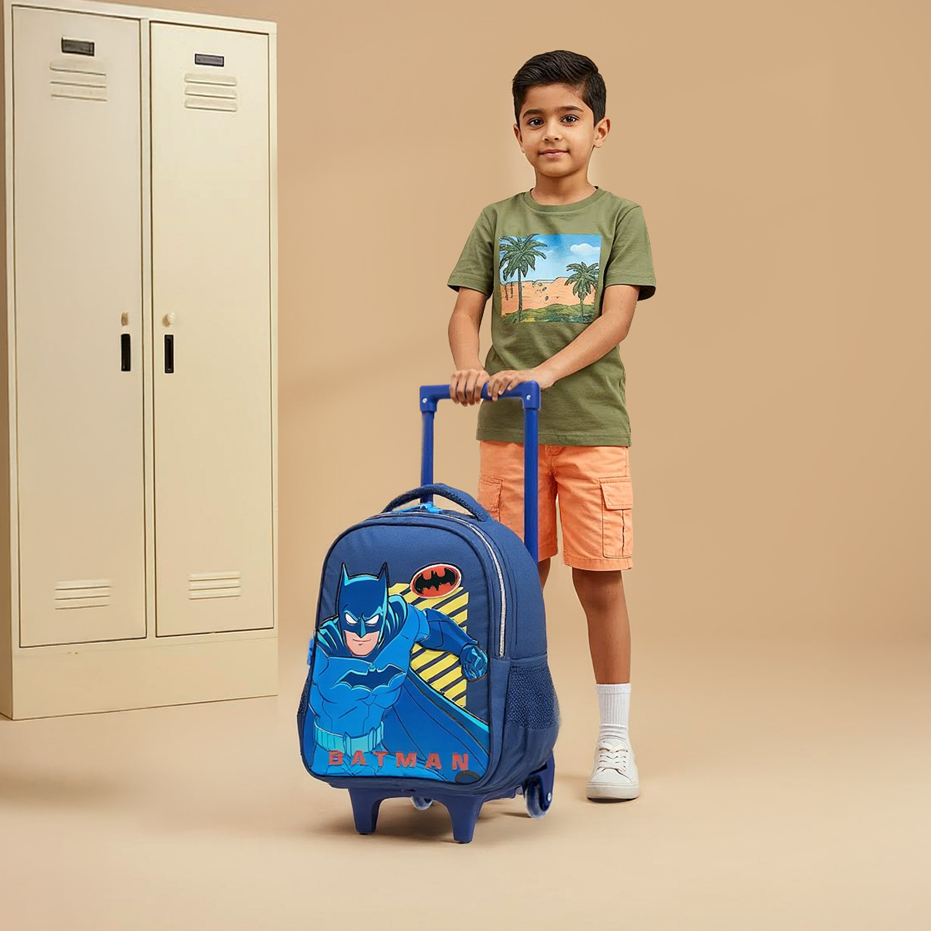 Warner Bros Batman Trolley Bag for Boys 5-8 Years with Padded Shoulder Straps -school-bagsandbackpacks-trolleybags-image-2