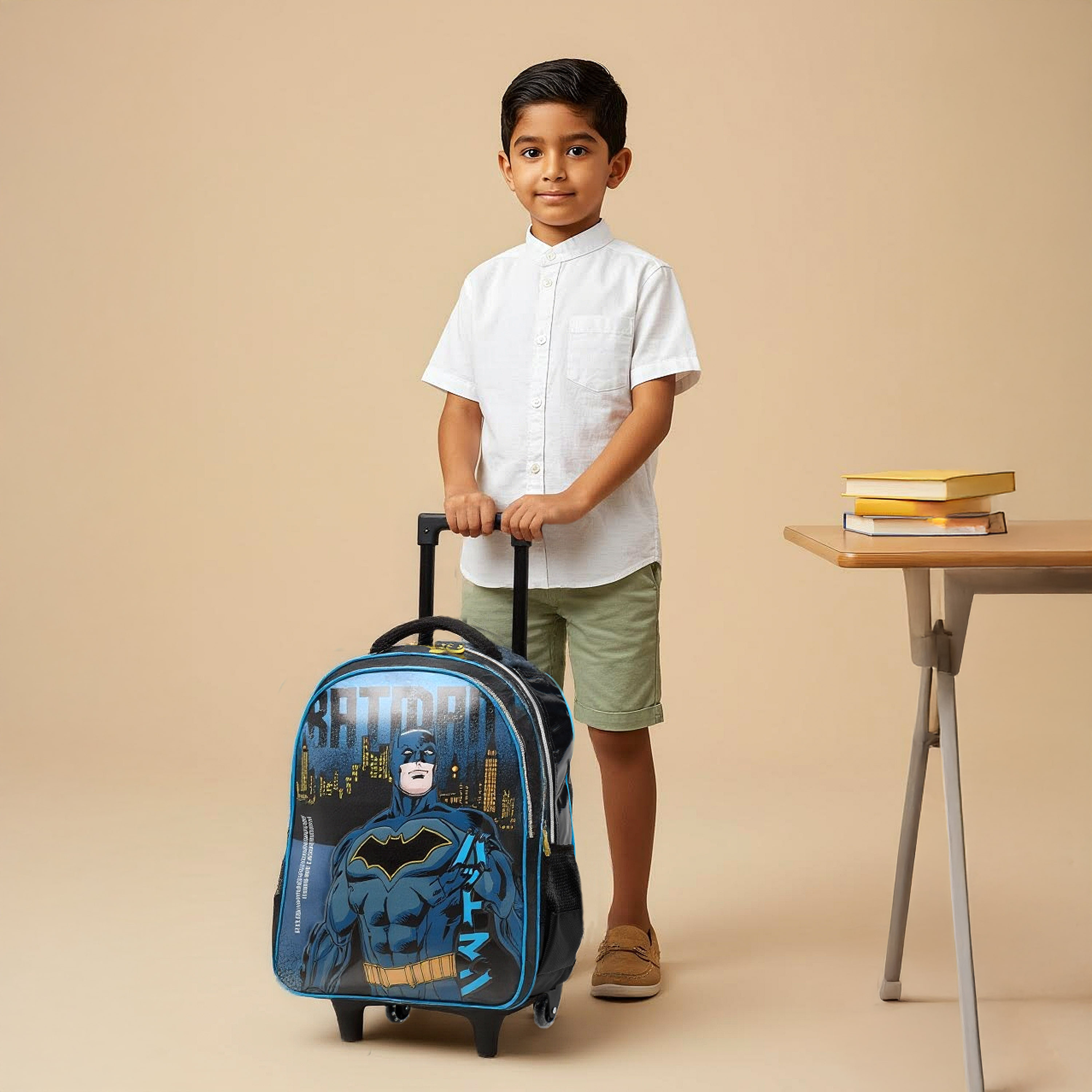 Warner Bros Batman Trolley Bag for Boys 5-8 Years with Padded Shoulder Straps -school-bagsandbackpacks-trolleybags-image-2