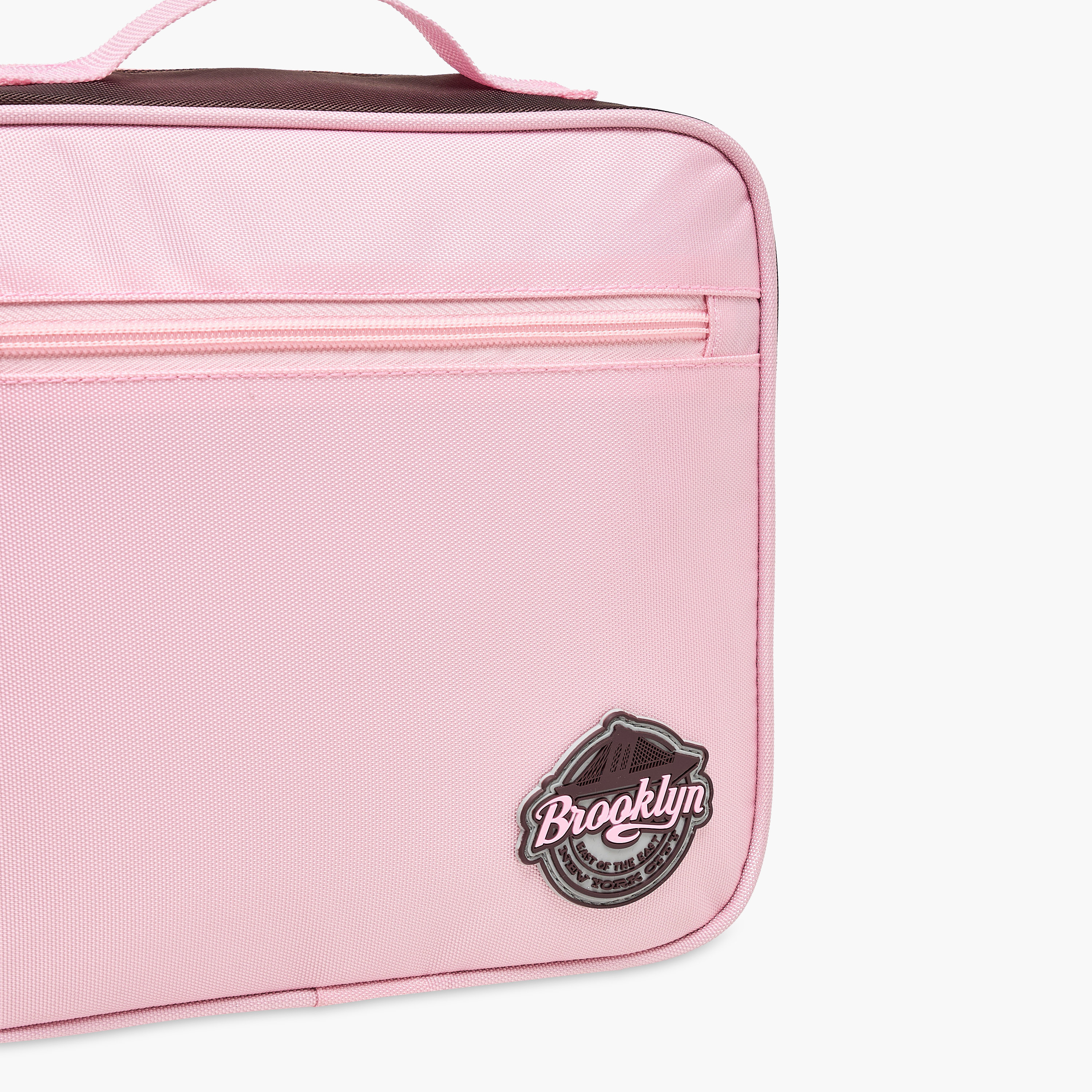 شنطة غداء بتفاصيل زينة مع سحاب إغلاق من جونيورز-school-lunchessentials-lunchbags-image-2