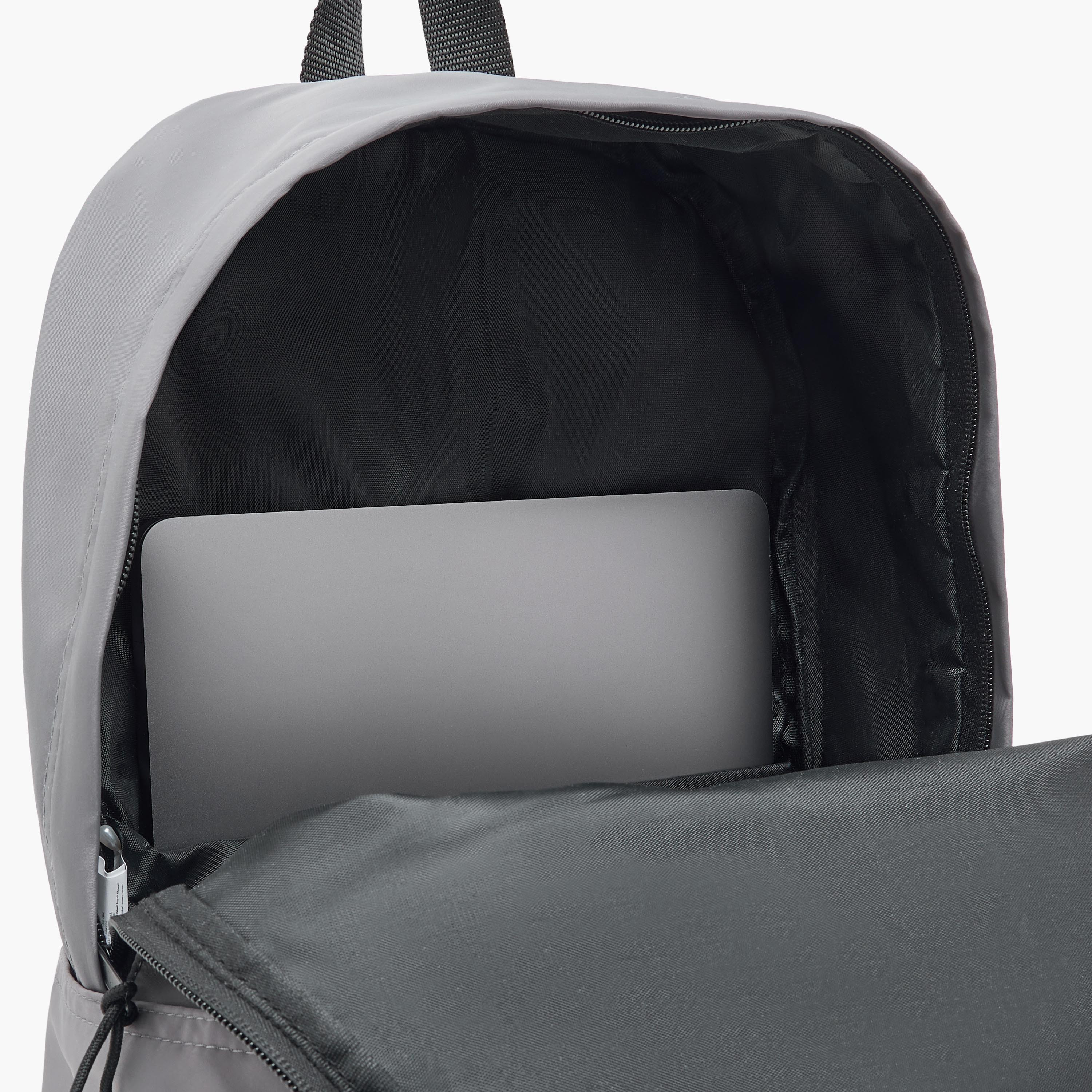 شنطة ظهر سادة بحمالات قبلة للتعديل وسحاب إغلاق من جونيورز - 17 بوصة-school-bagsandbackpacks-backpacks-image-1