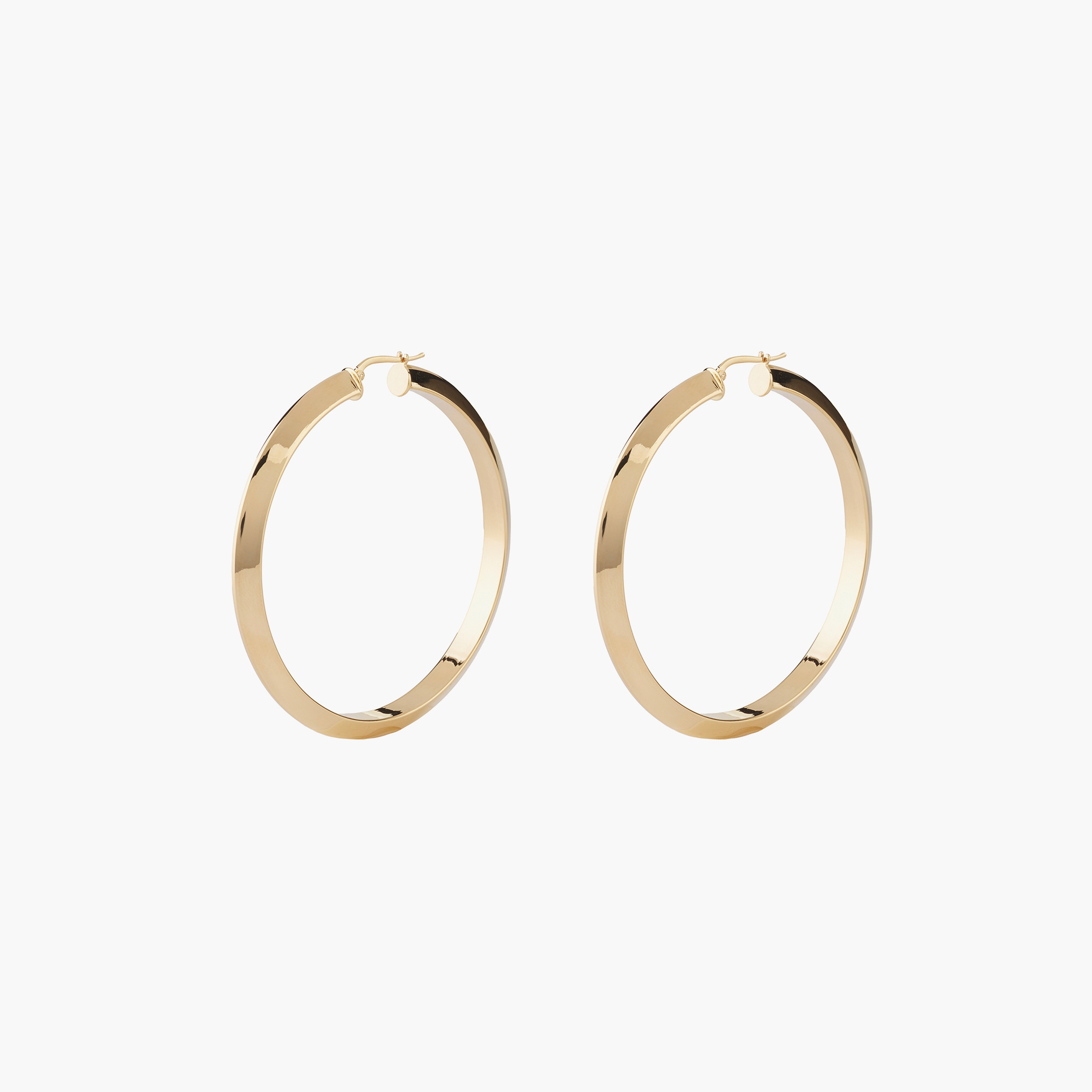 غيس- أقراط دائرية ذهبية خفيفة الوزن مثلثة 60 مم من الفولاذ | JUBE04192JWYGT-U-women-watchesandjewellery-jewellery-earrings-image-1