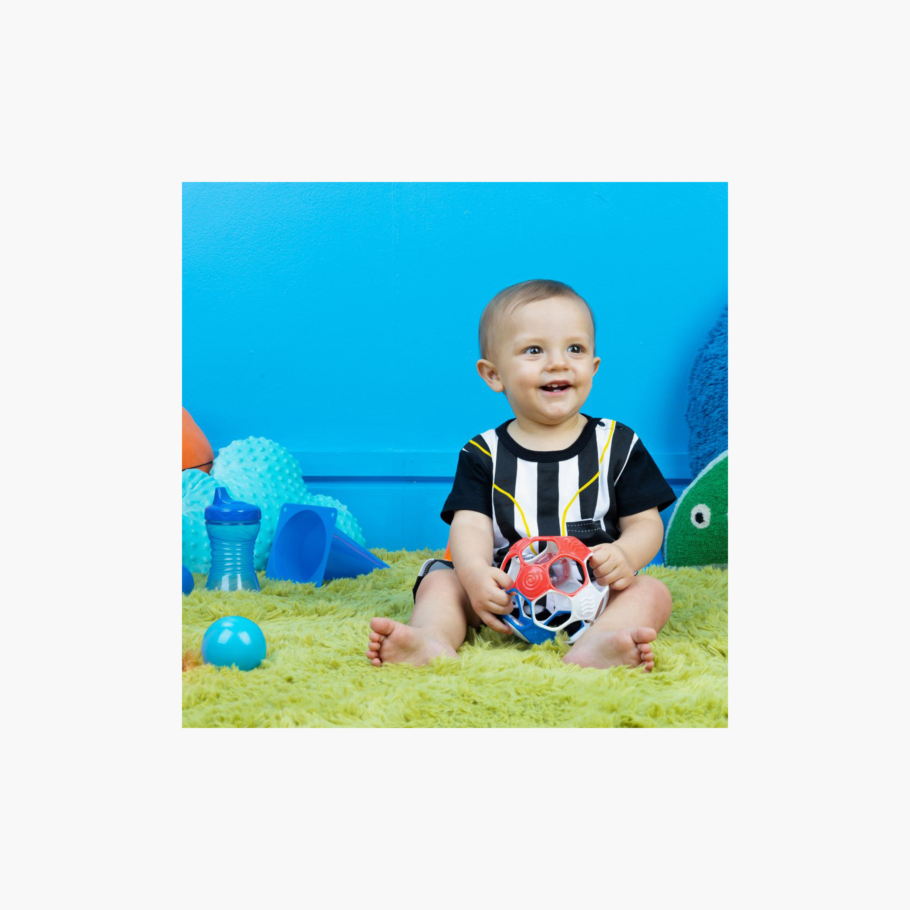 Bright Starts Oball Grippin' Goals Rattle Soccer Ball Easy-Grasp Toy - Multicolour - Newborn+-toys-babyandtoddlertoys-rattlesandteethers-image-5
