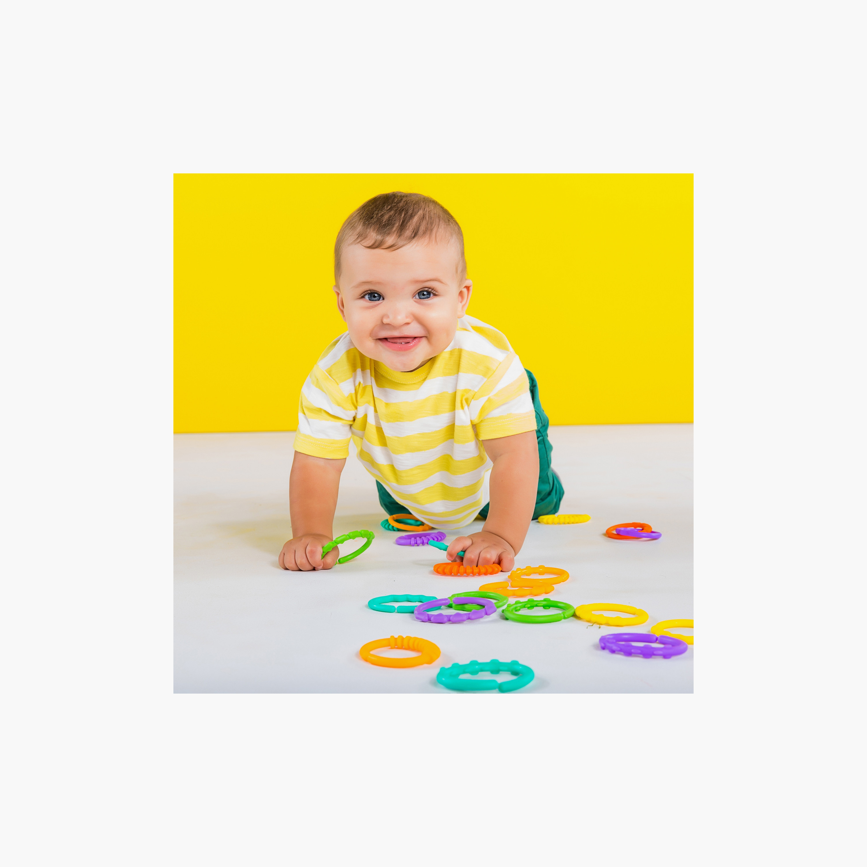Bright Starts 24-Piece BPA Free Lots of Links Ring Toys - Multicolour - 0 Months+-toys-babyandtoddlertoys-strollertoys-image-3