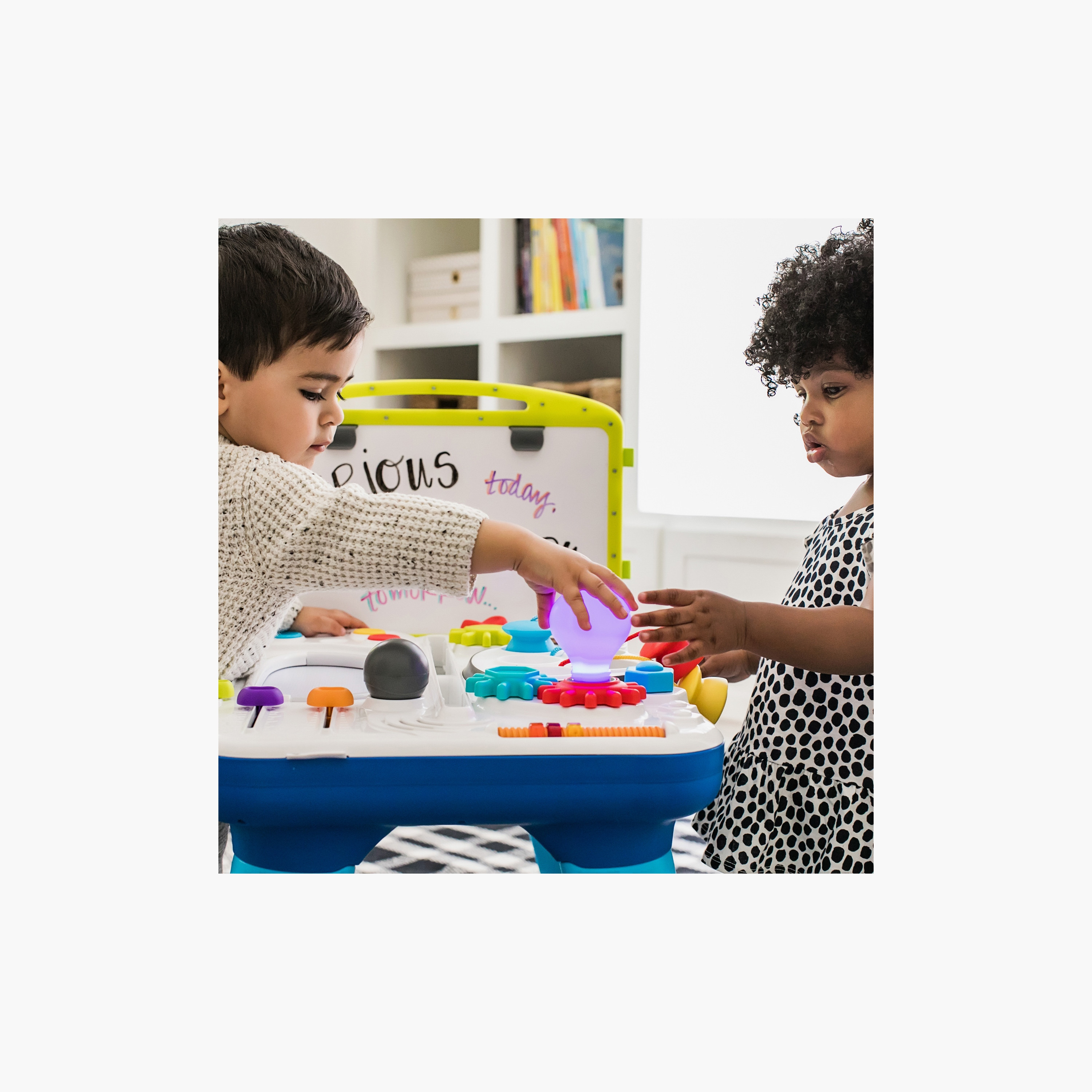 Baby Einstein Curiosity Activity Station Table with Lights and Melodies - 12 Months+-toys-babyandtoddlertoys-lightsandmusicaltoys-image-4