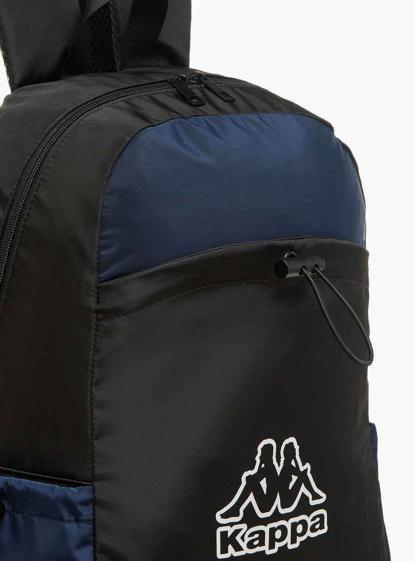 شنطة ظهر بطبعات وحمّالات قابلة للتعديل وسحّاب إغلاق وطبعات شعار من كابا-boys-accessories-bagsandbackpacks-image-6