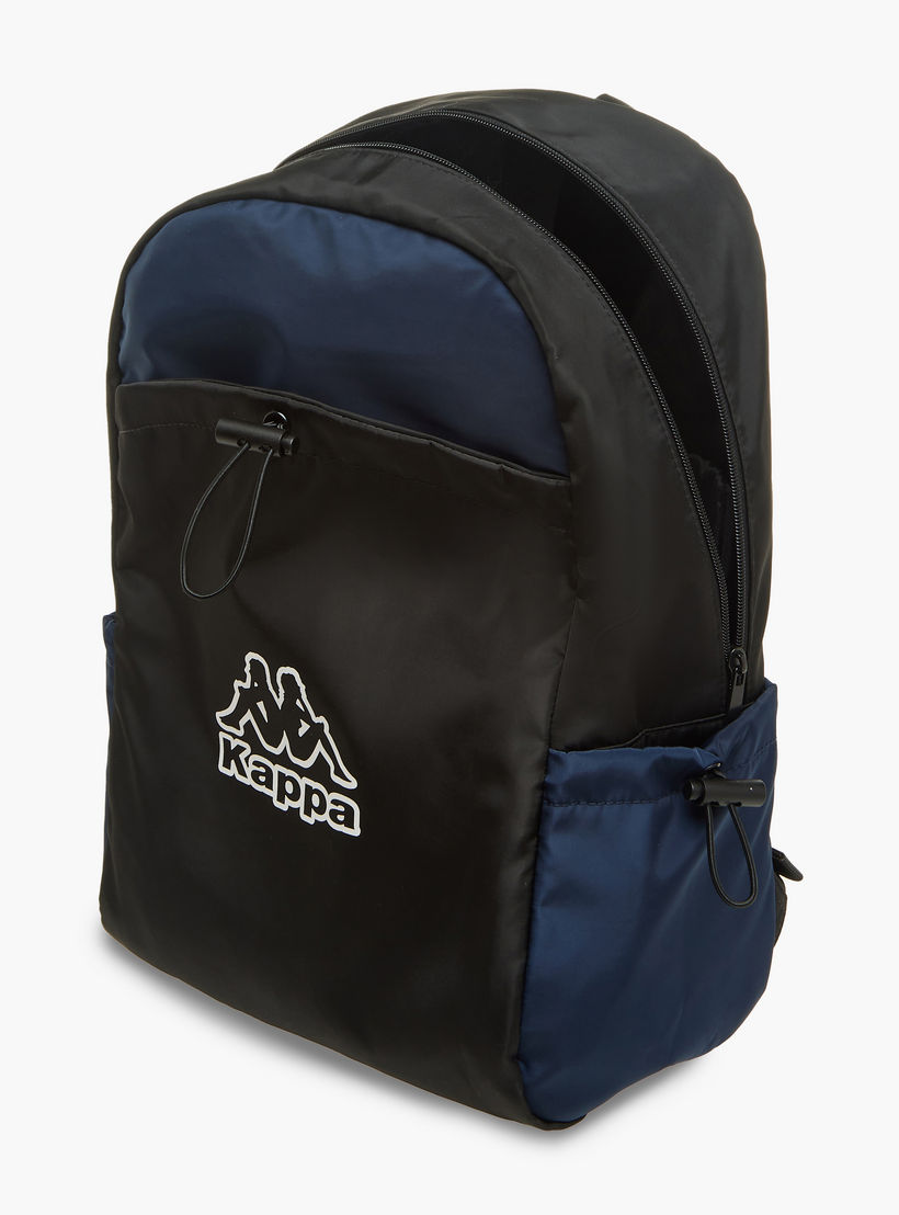 شنطة ظهر بطبعات وحمّالات قابلة للتعديل وسحّاب إغلاق وطبعات شعار من كابا-boys-accessories-bagsandbackpacks-image-7