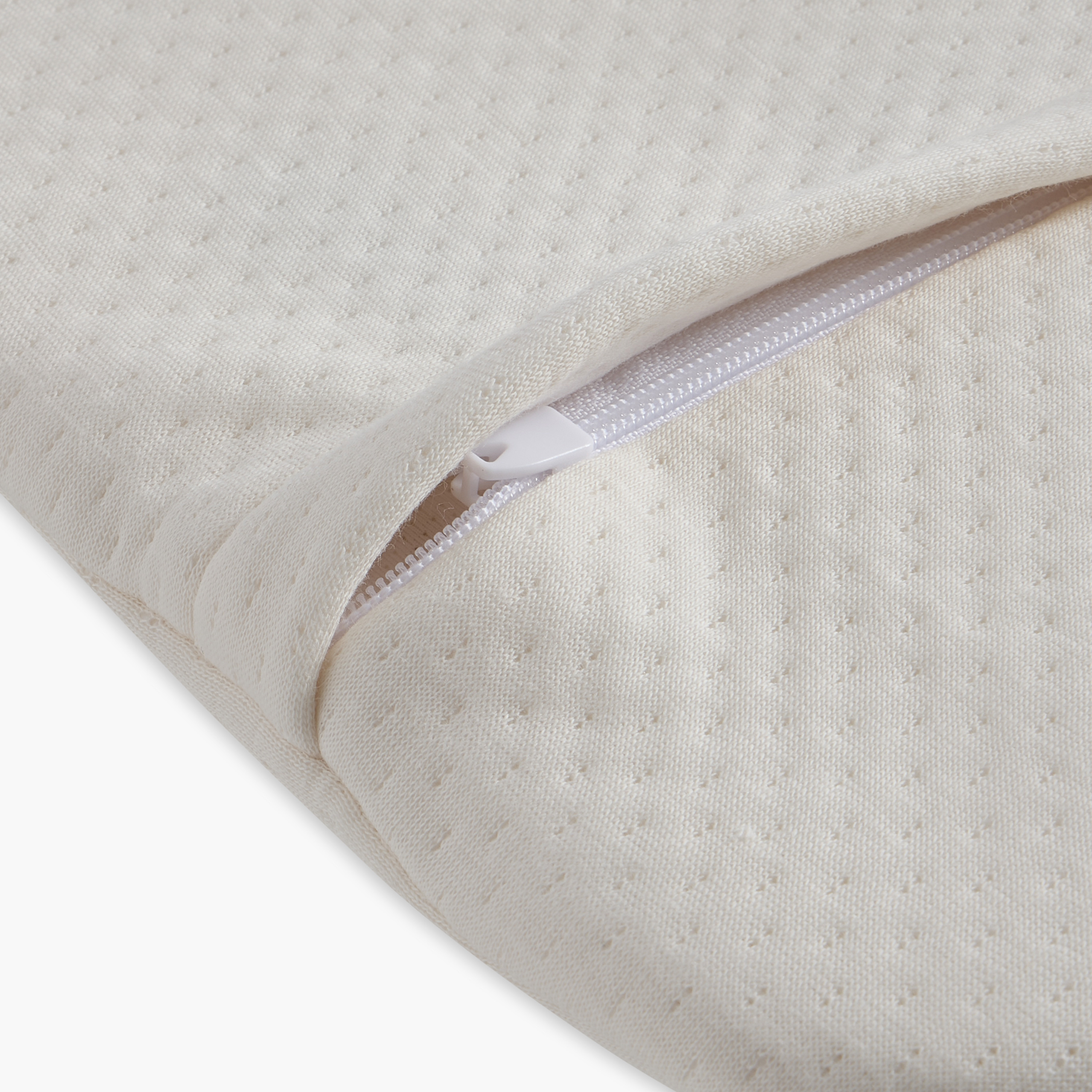 وسادة أطفال من الإسفنج بملمس حريري من جونيورز-baby-feeding-breastfeedingandcare-image-2