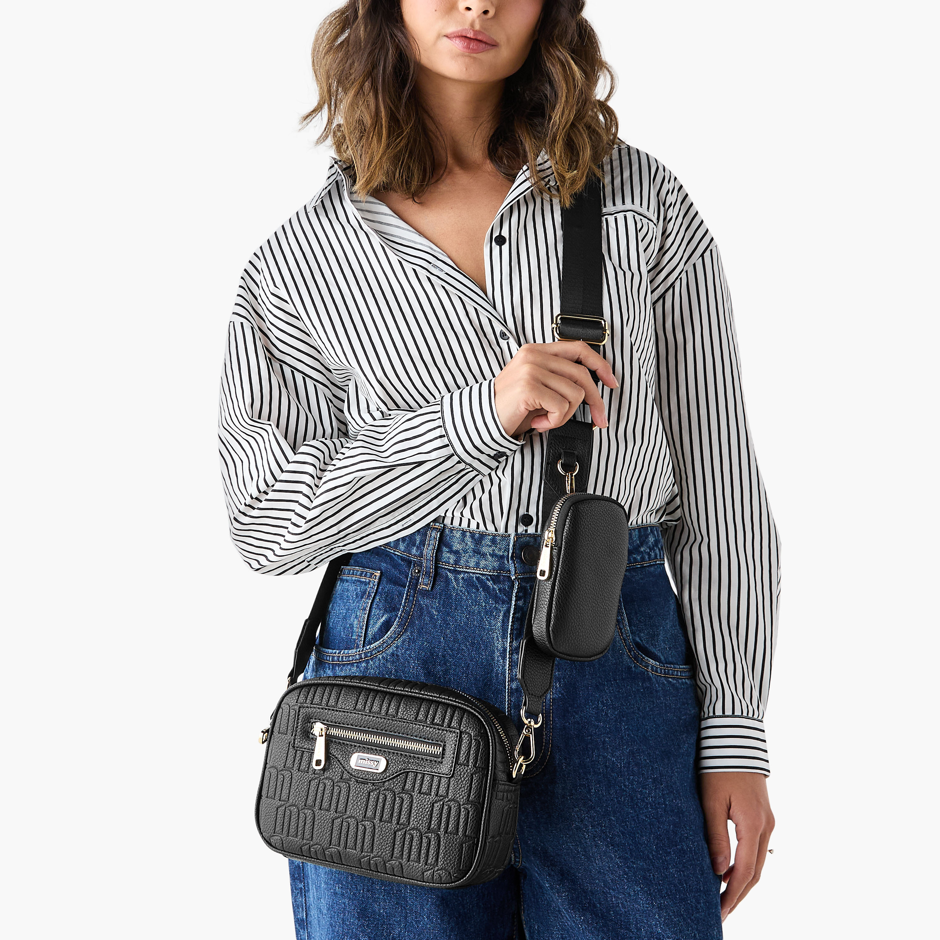 شنطة كروس بودي بنقوش مونوجرام مع محفظة صغيرة وحزام قابل للفصل من ميسي-women-bagsandwallets-handbags-image-2