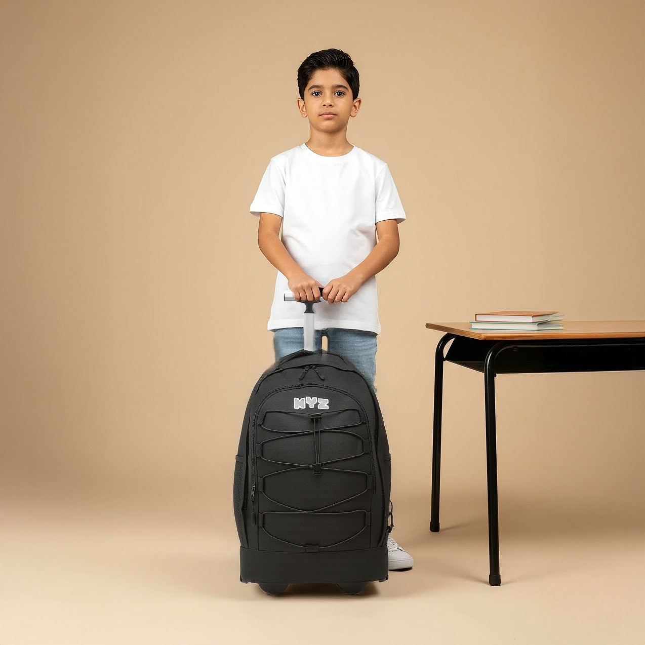 شنطة ترولي للأطفال 8-13 سنة بحزام قابل للتعديل وتصميم مونوجرام من إكس واي زد-school-bagsandbackpacks-trolleybags-image-2
