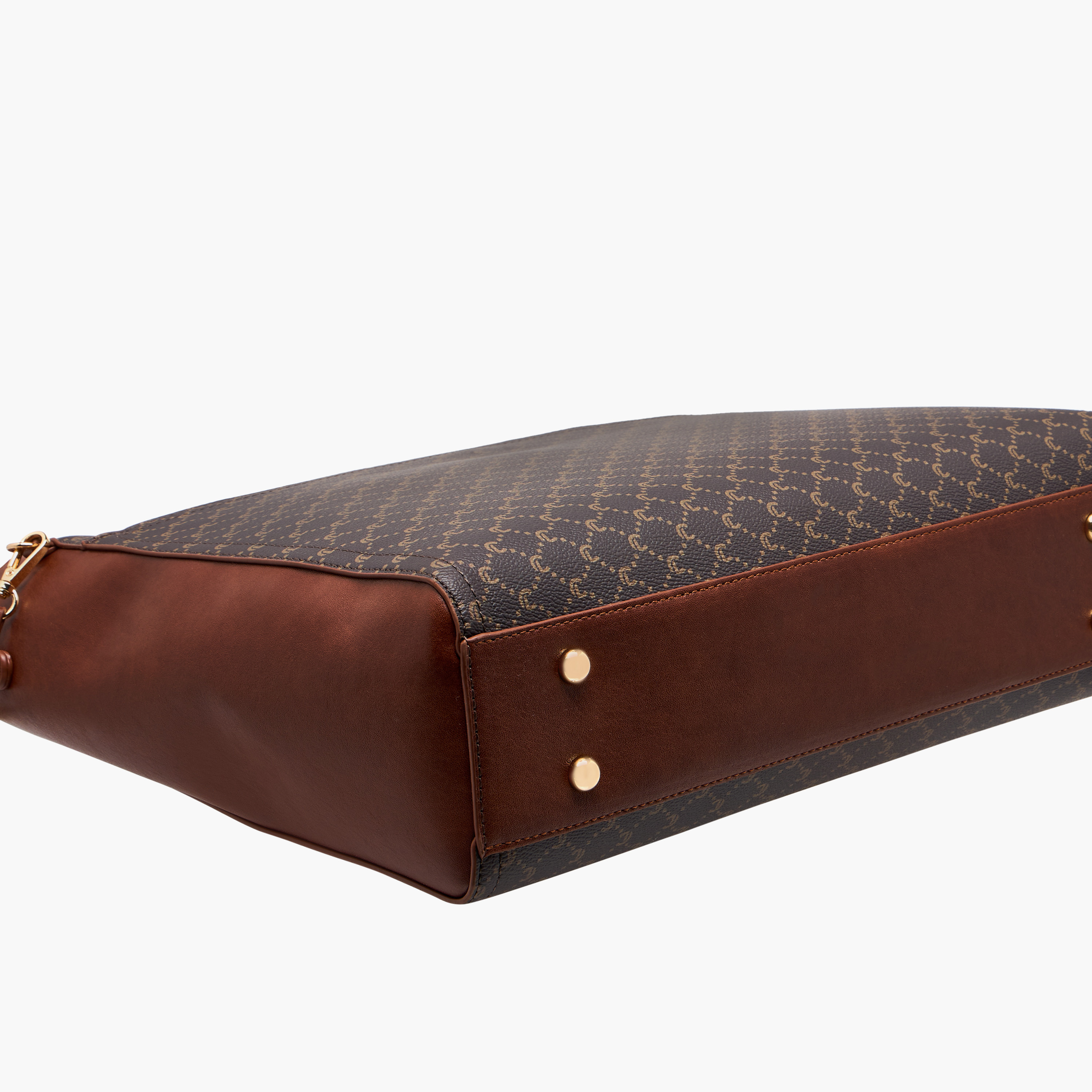شنطة توتي بطبعات مونوجرام وشنطة كلاتش وشنطة صغيرة من لو كونفورت-women-bagsandwallets-handbags-image-12
