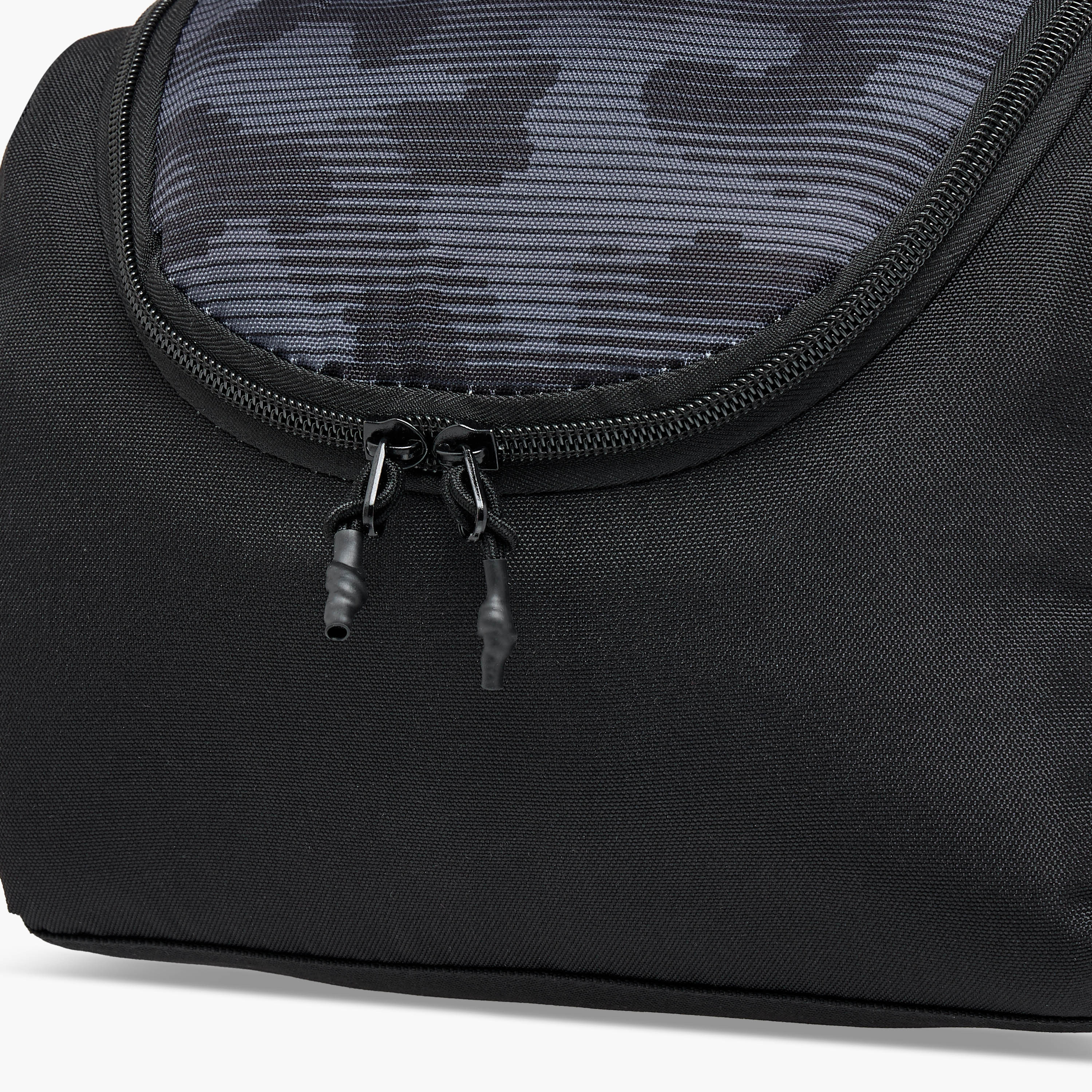 Juniors Textured Insulated Lunch Bag with Carry Handle and Zip Closure-school-lunchessentials-lunchbags-image-3