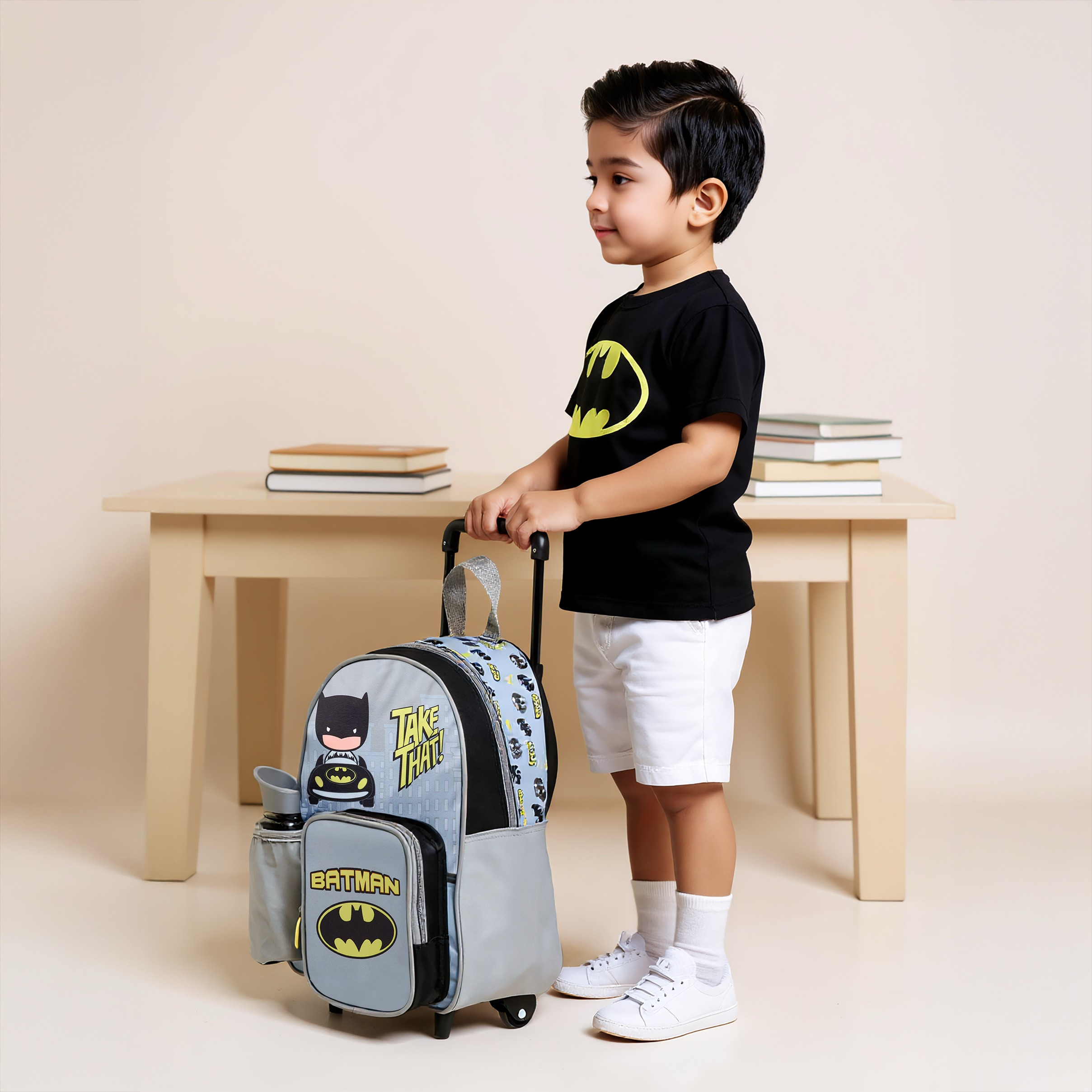 Batman Print Trolley Backpack with Retractable Handle and Zip Closure - 13 inches-school-bagsandbackpacks-trolleybags-image-3