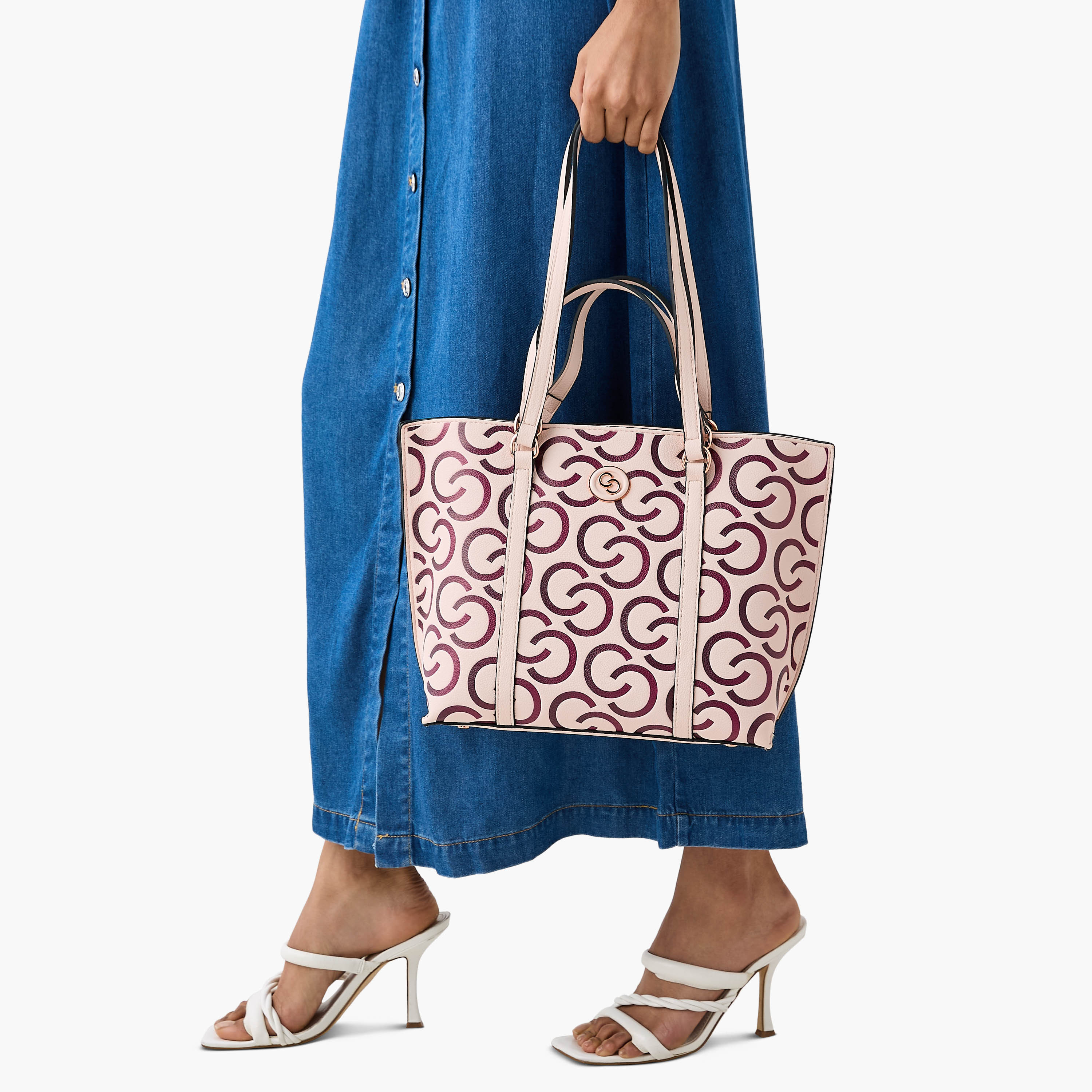 شنطة توتي بارزة الملمس بمقبض مزدوج وسحاب إغلاق ونقوش مونوجرام من سيليست-women-bagsandwallets-handbags-image-2