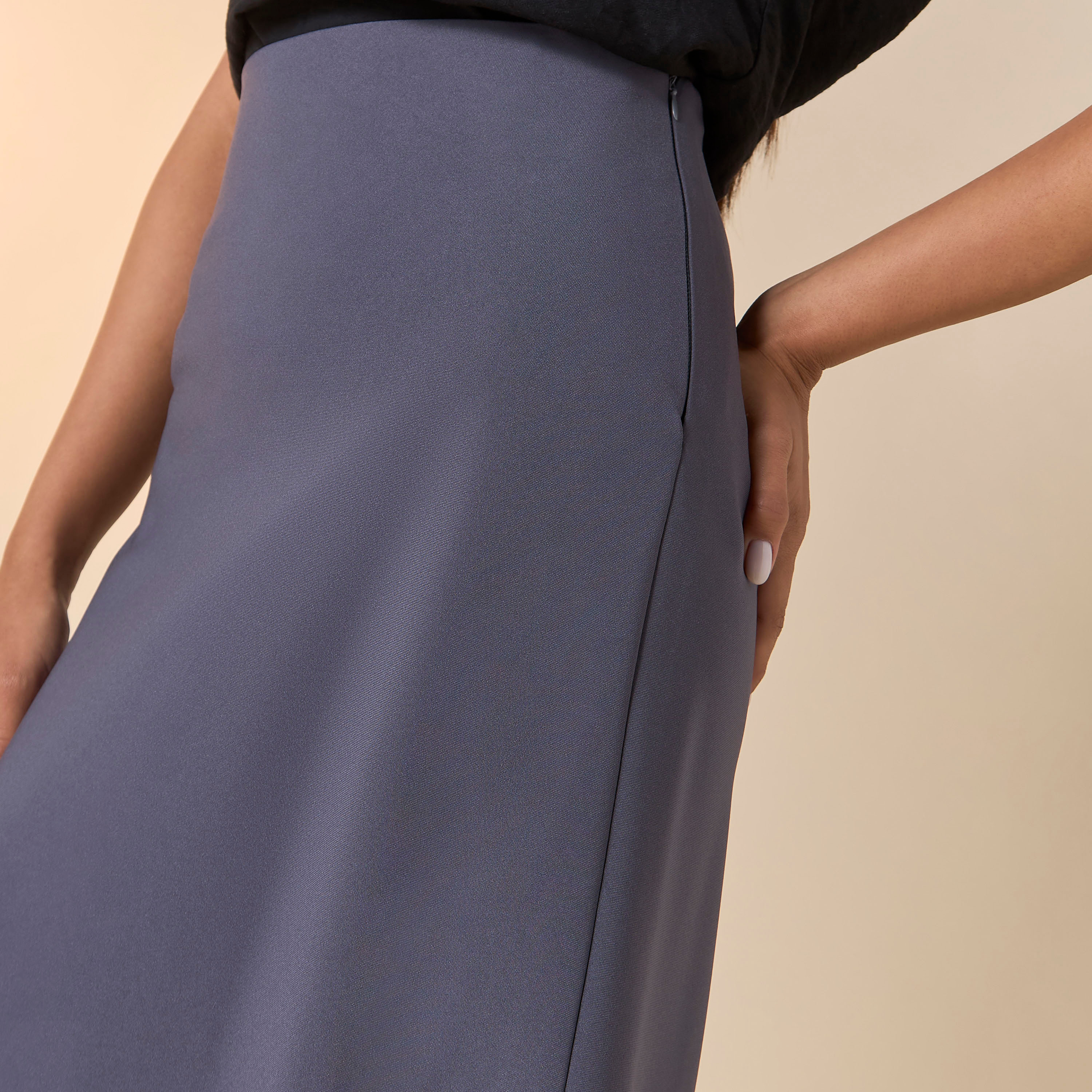 Golden Apple Solid Skirt with Zip Closure-women-clothing-bottoms-skirts-image-8