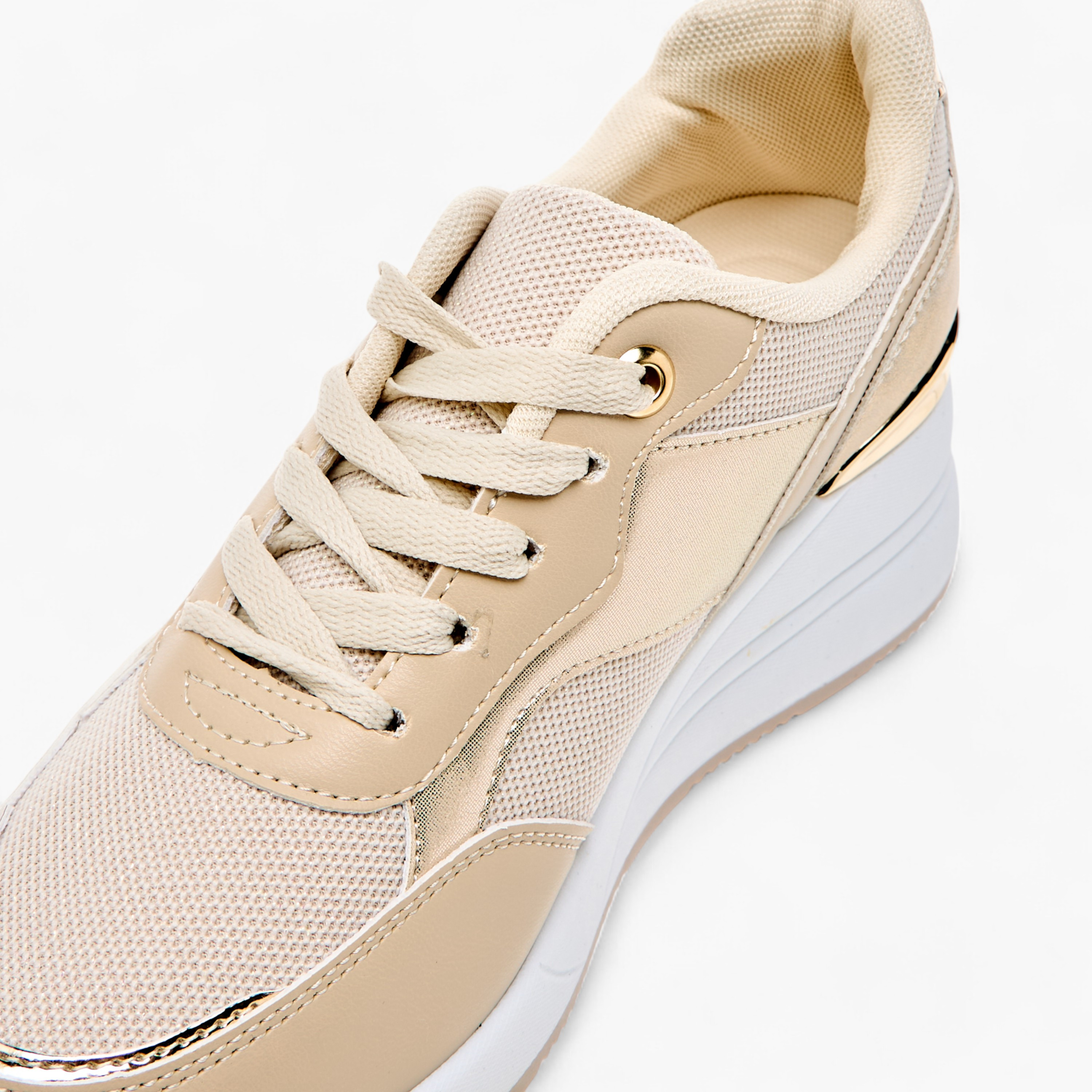 حذاء سنيكرز برباط إغلاق من فلورا بيلا-women-shoes-sneakers-image-4