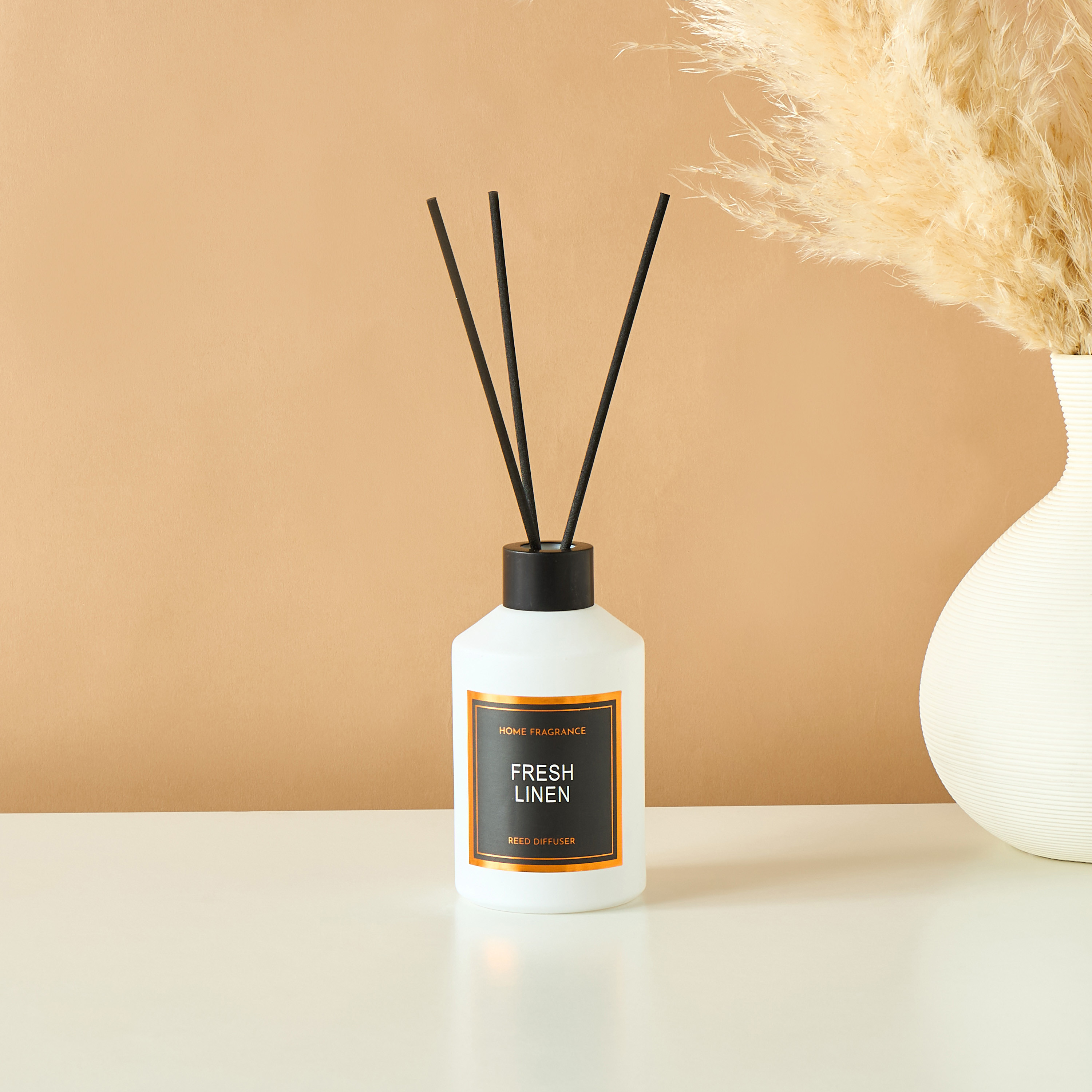 Fresh Linen Reed Diffuser - 200 ml-household-homefragrance-reeddiffusers-image-1