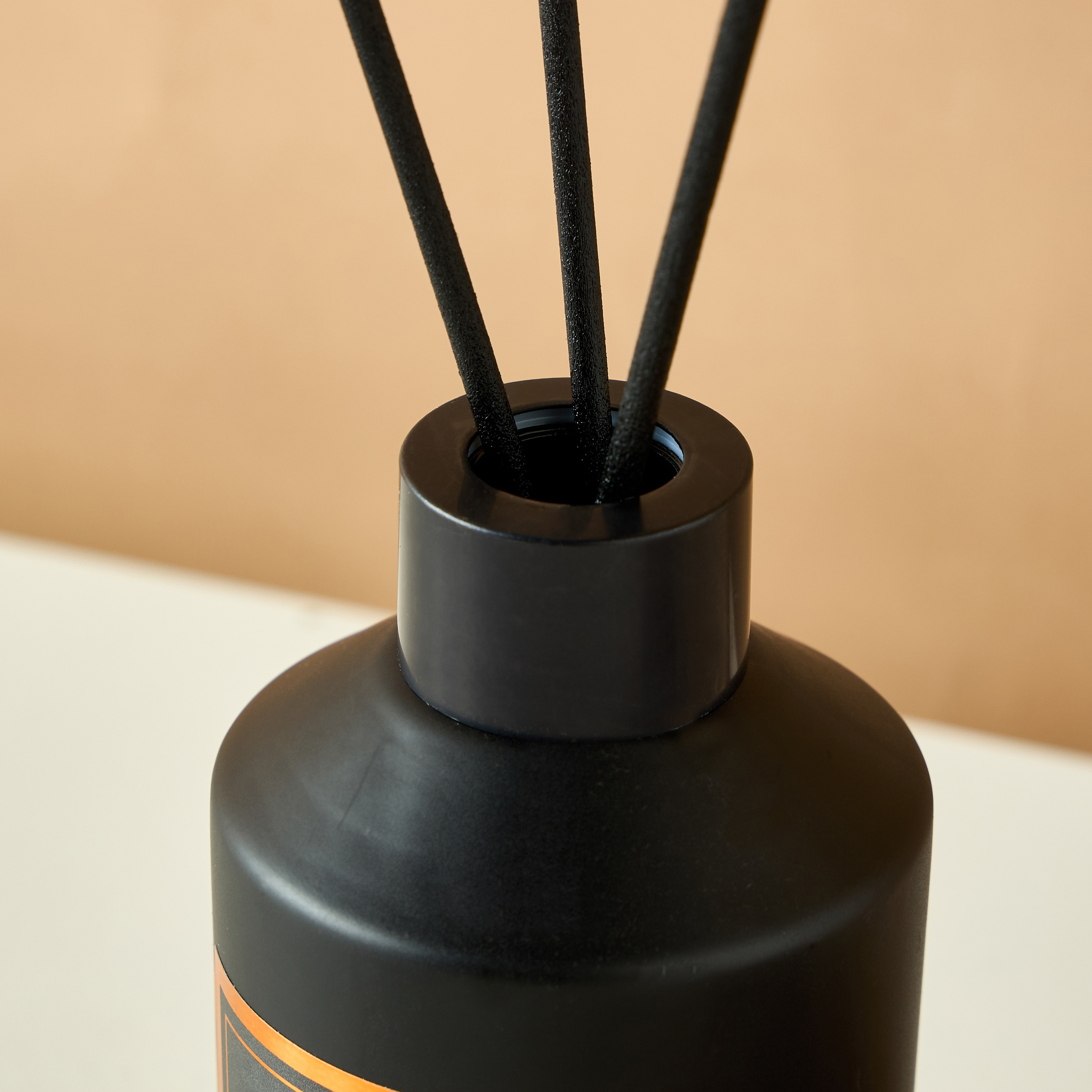 Black Noir Reed Diffuser - 200 ml-household-homefragrance-reeddiffusers-image-3