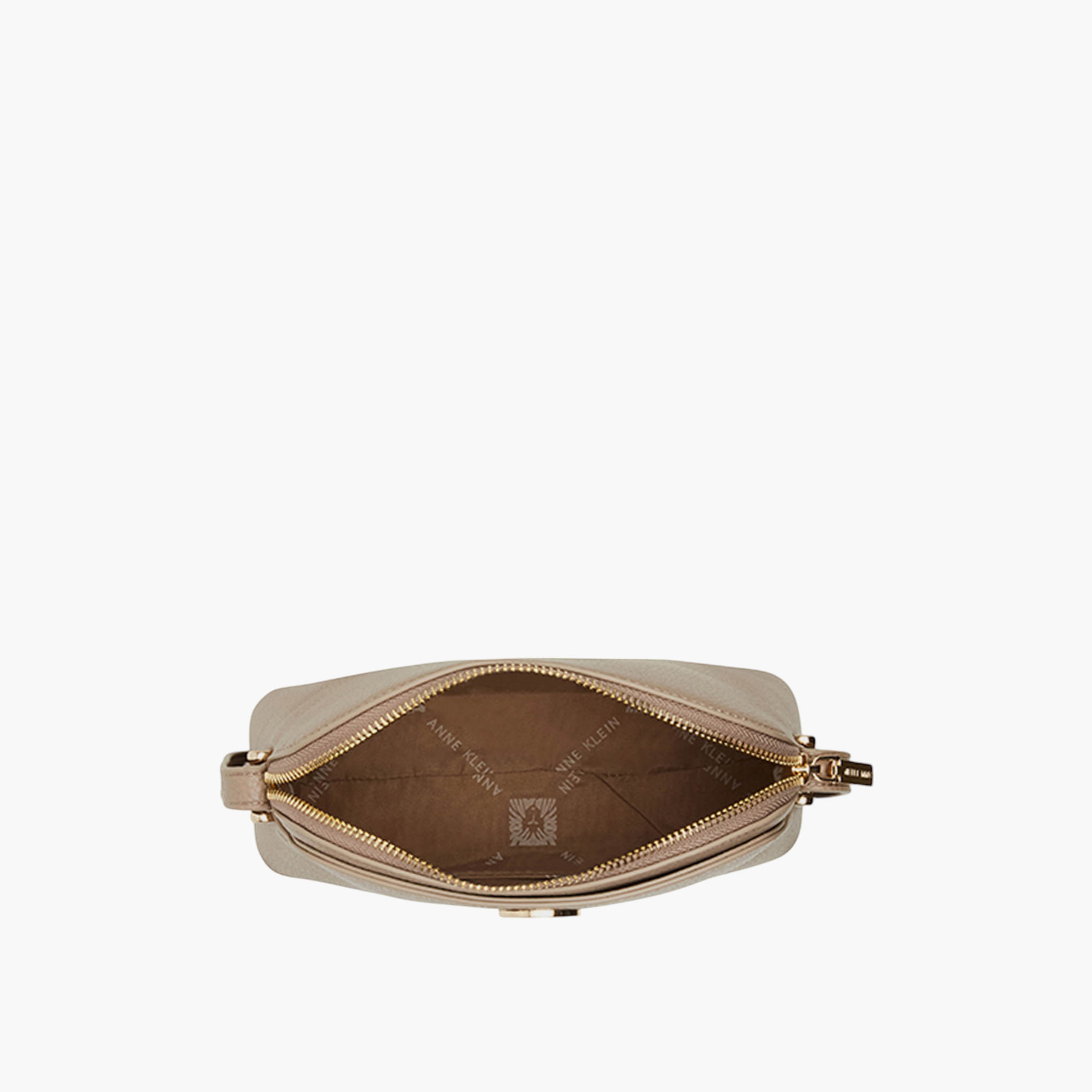 شنطة كروس بودي بارزة الملمس بسحاب إغلاق وحزام قابل للتعديل من آن كلاين-women-bagsandwallets-handbags-image-4