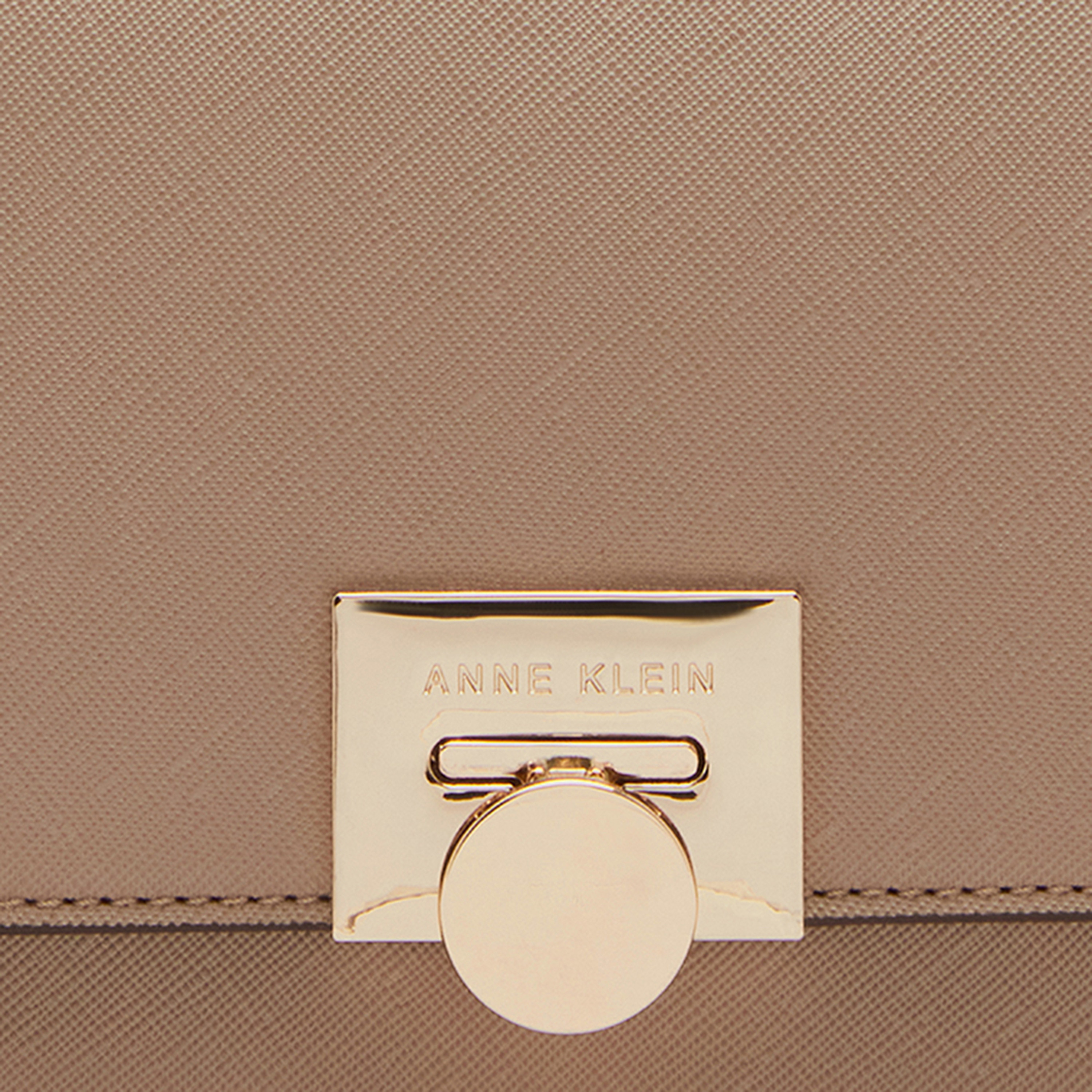 شنطة كروس بودي سادة بحزام سلسلة من آن كلاين-women-bagsandwallets-handbags-image-3