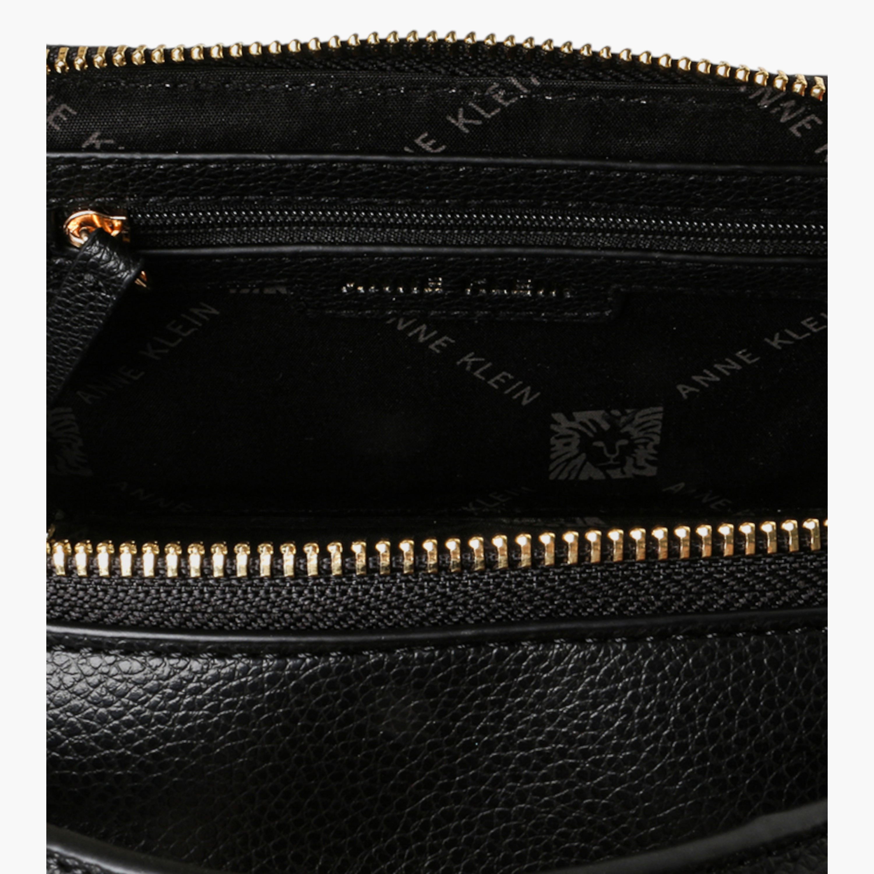شنطة كروس بودي مزينة بسحاب إغلاق من آن كلاين-women-bagsandwallets-handbags-image-4
