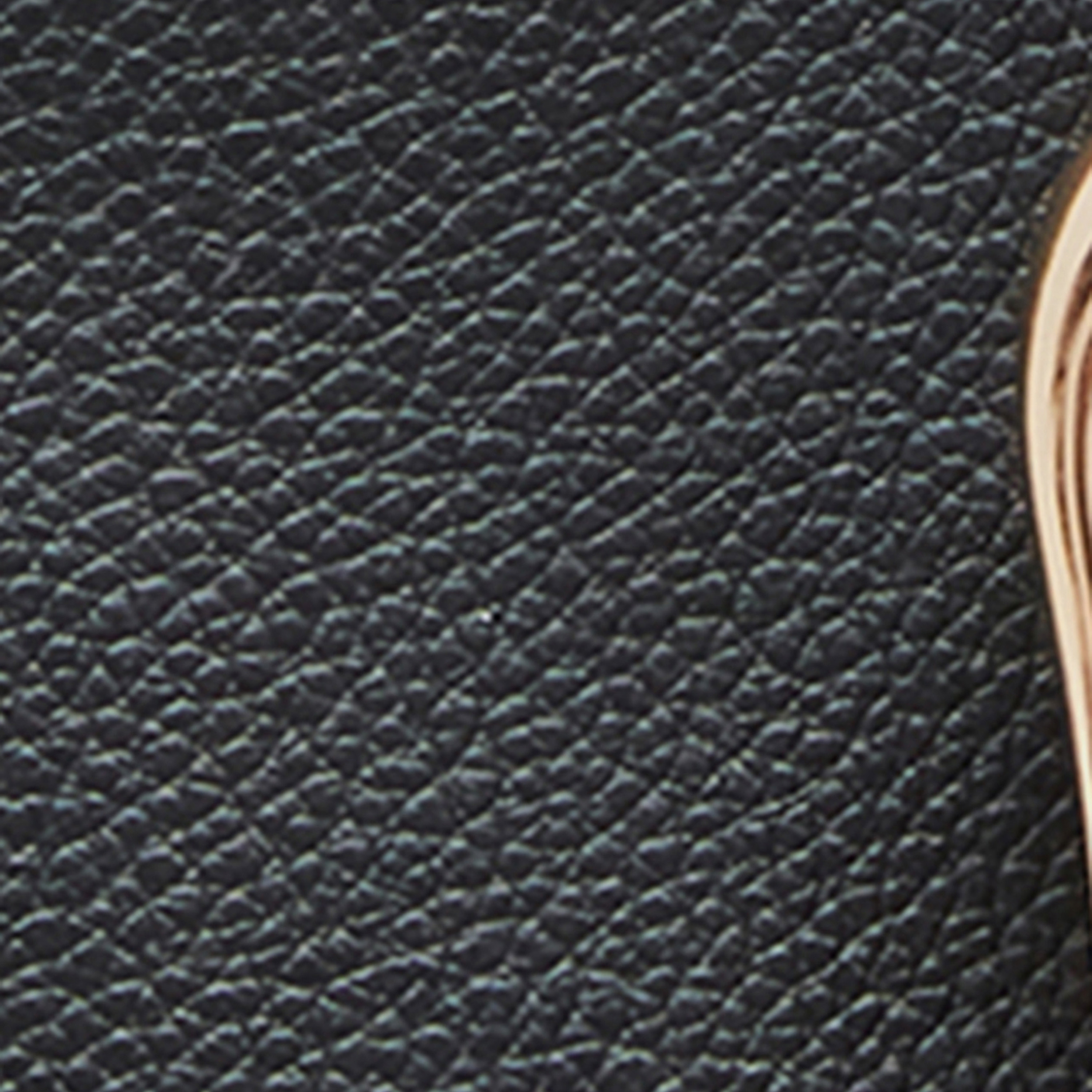 شنطة كتف بارزة الملمس بحزام قابل للتعديل من آن كلاين-women-bagsandwallets-handbags-image-4