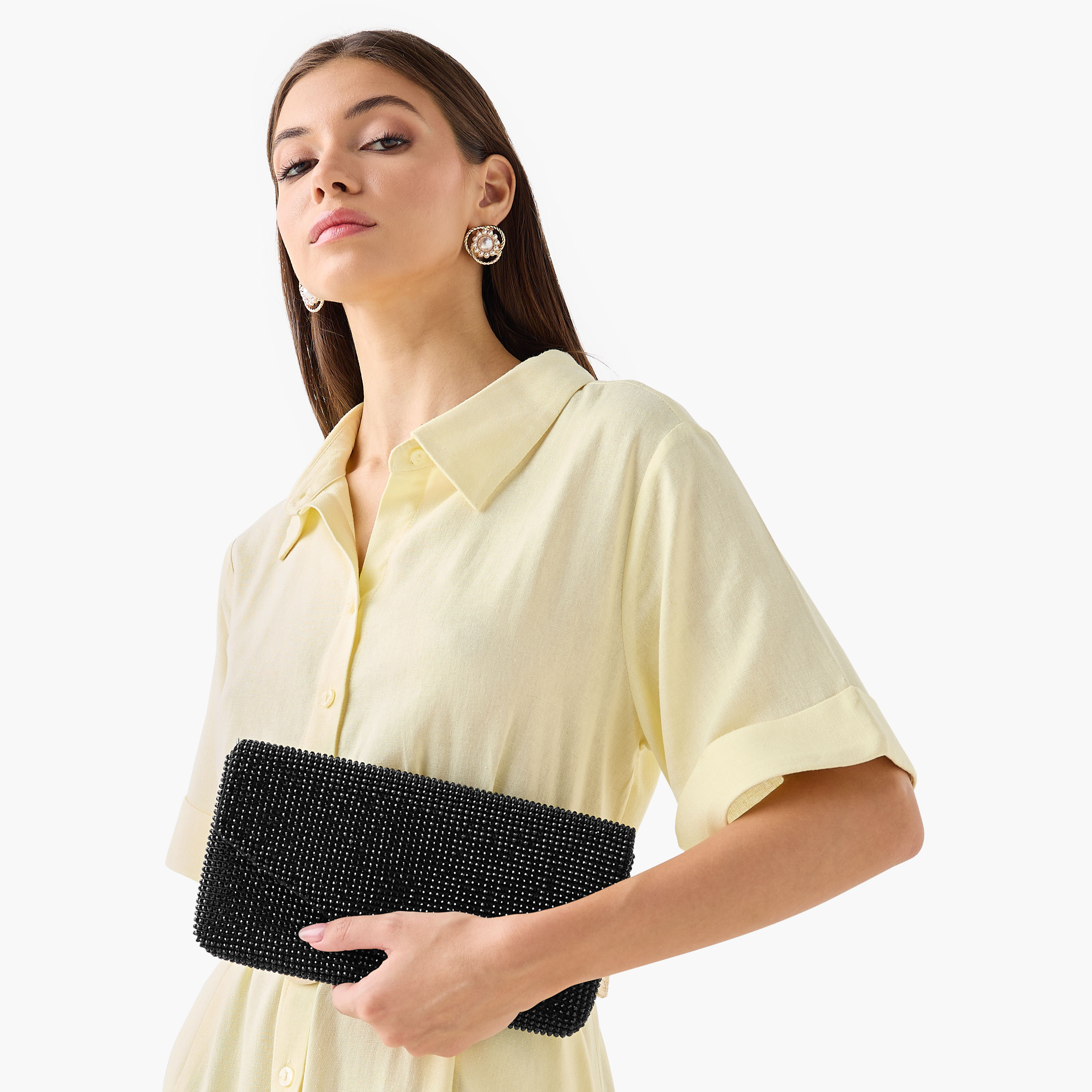شنطة كلاتش مزيّنة بحزام سلسلة قابل للفصل وطية إغلاق من ساشا-women-bagsandwallets-handbags-image-2