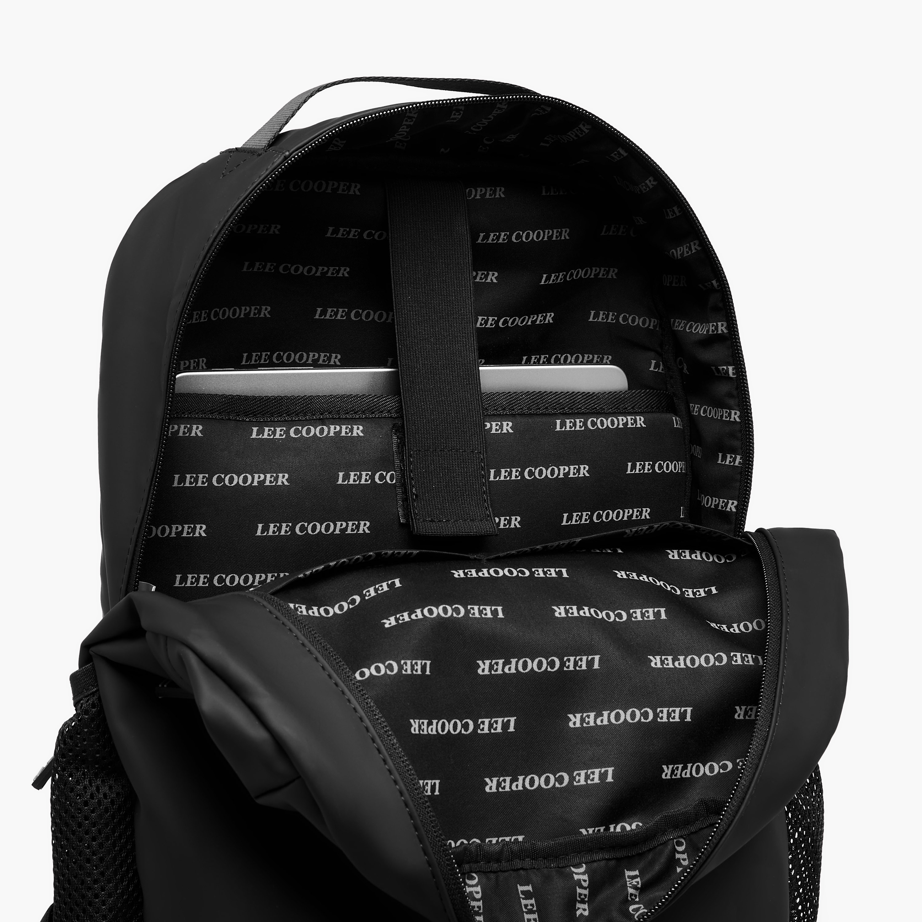 شنطة ظهر سادة بأحزمة قابلة للتعديل وسحاب إغلاق من لي كوبر - 14x31x50 سم-women-bagsandwallets-backpacks-image-7