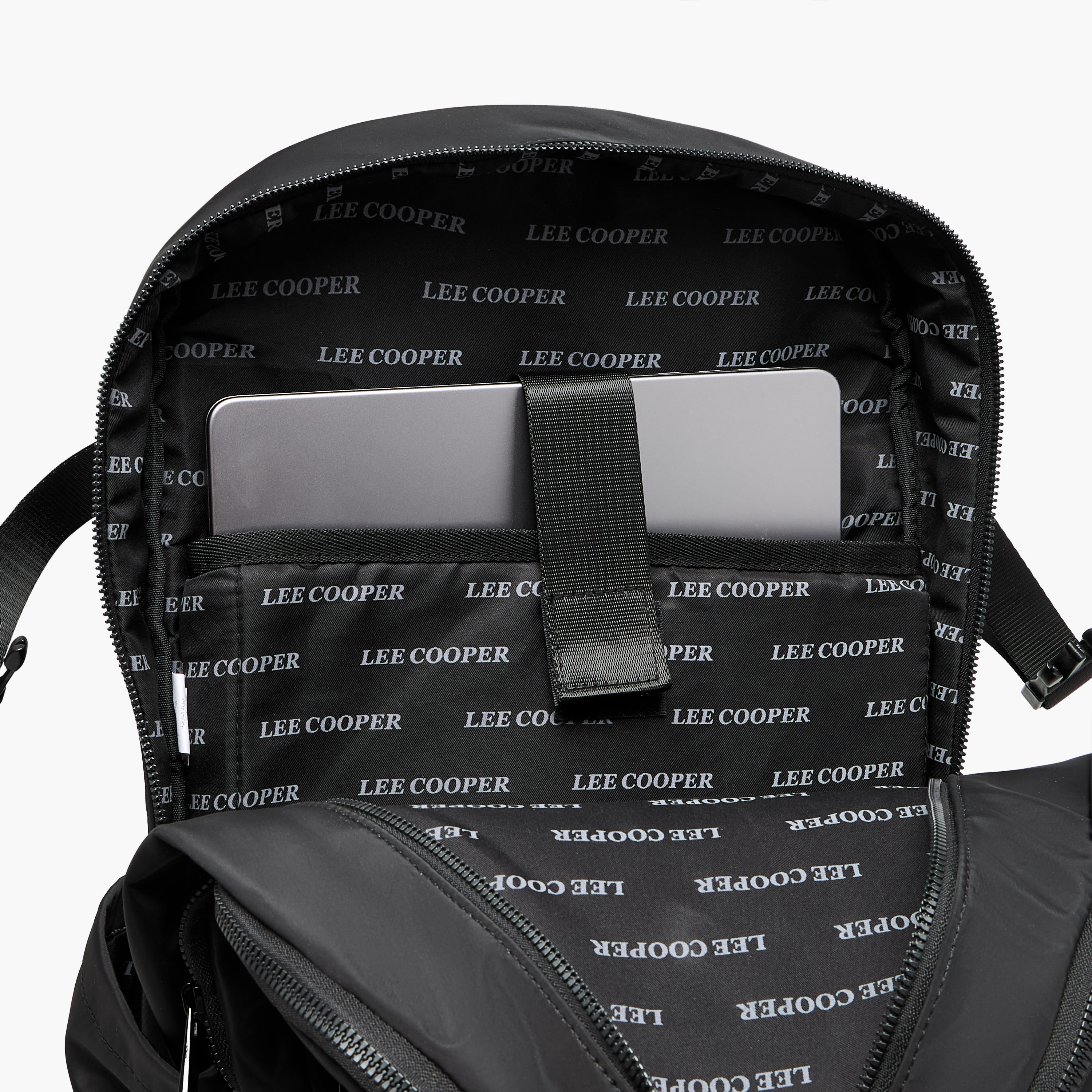 شنطة ظهر بطبعات وأحزمة قابلة للتعديل وسحاب إغلاق من لي كوبر - 16xX33X47 سم-travel-luggagesandbags-backpacks-image-8