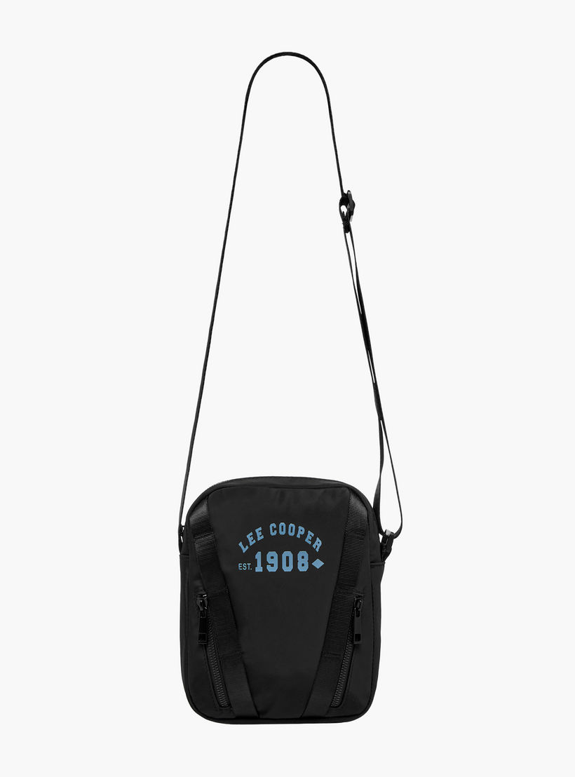 شنطة كروس بودي بطبعات شعار وحزام قابل للتعديل وسحاب إغلاق من لي كوبر-travel-accessories-image-3