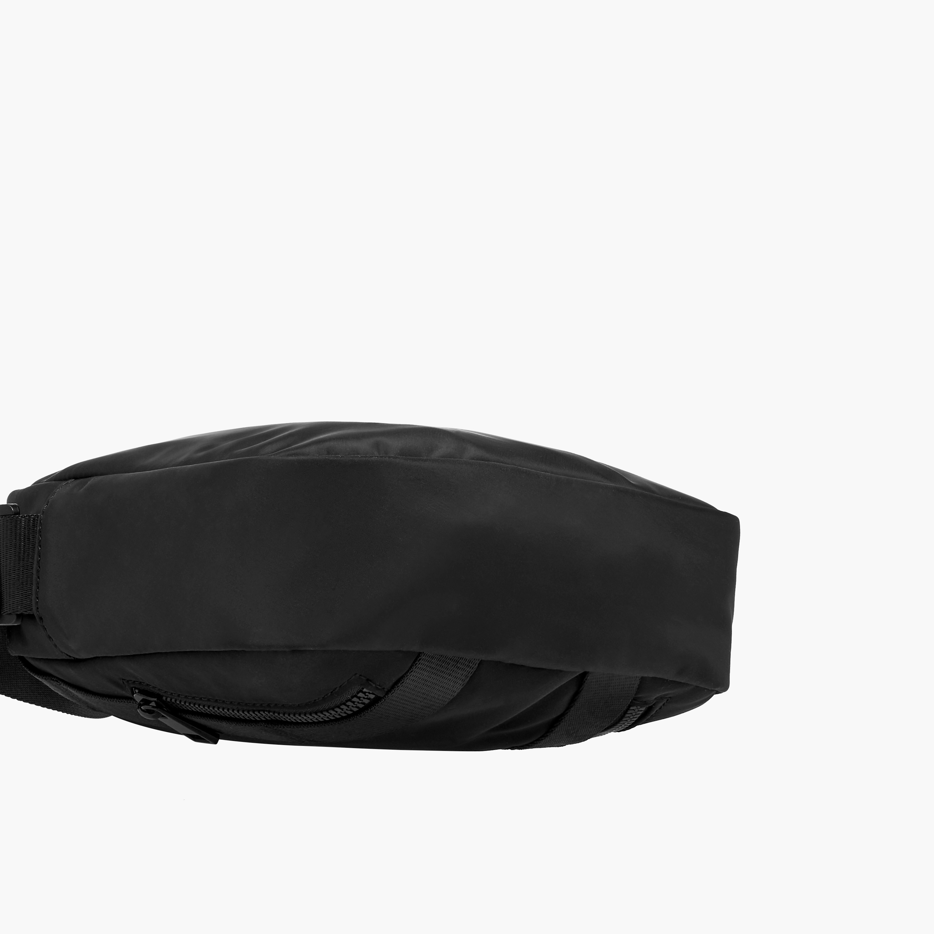 شنطة كروس بودي بطبعات شعار وحزام قابل للتعديل وسحاب إغلاق من لي كوبر-travel-accessories-image-7