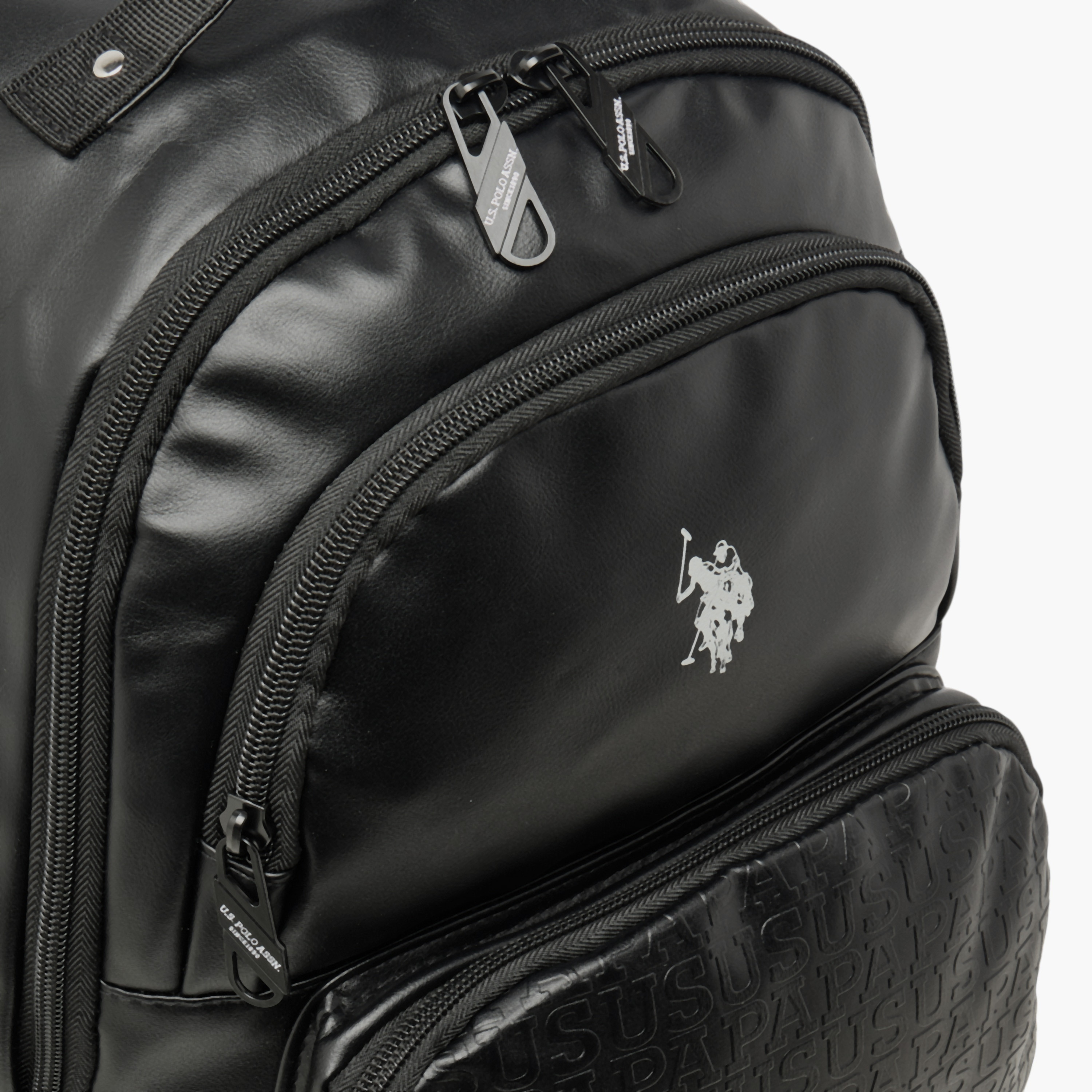 شنطة ظهر منقوشة بأحزمة مبطنة من يو إس بولو أسن - 71x47x41 سم-women-bagsandwallets-backpacks-image-5