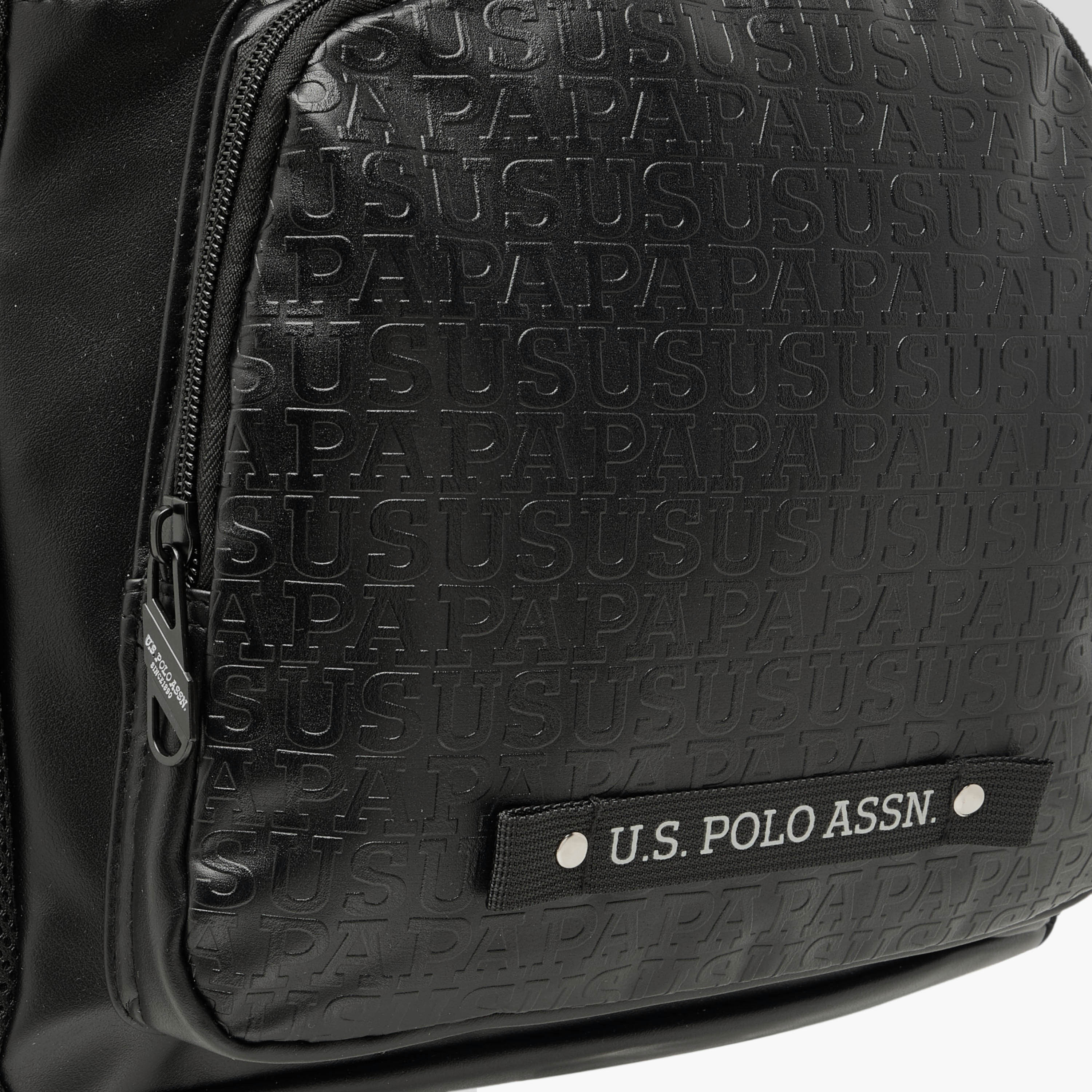 شنطة ظهر منقوشة بأحزمة مبطنة من يو إس بولو أسن - 71x47x41 سم-women-bagsandwallets-backpacks-image-6